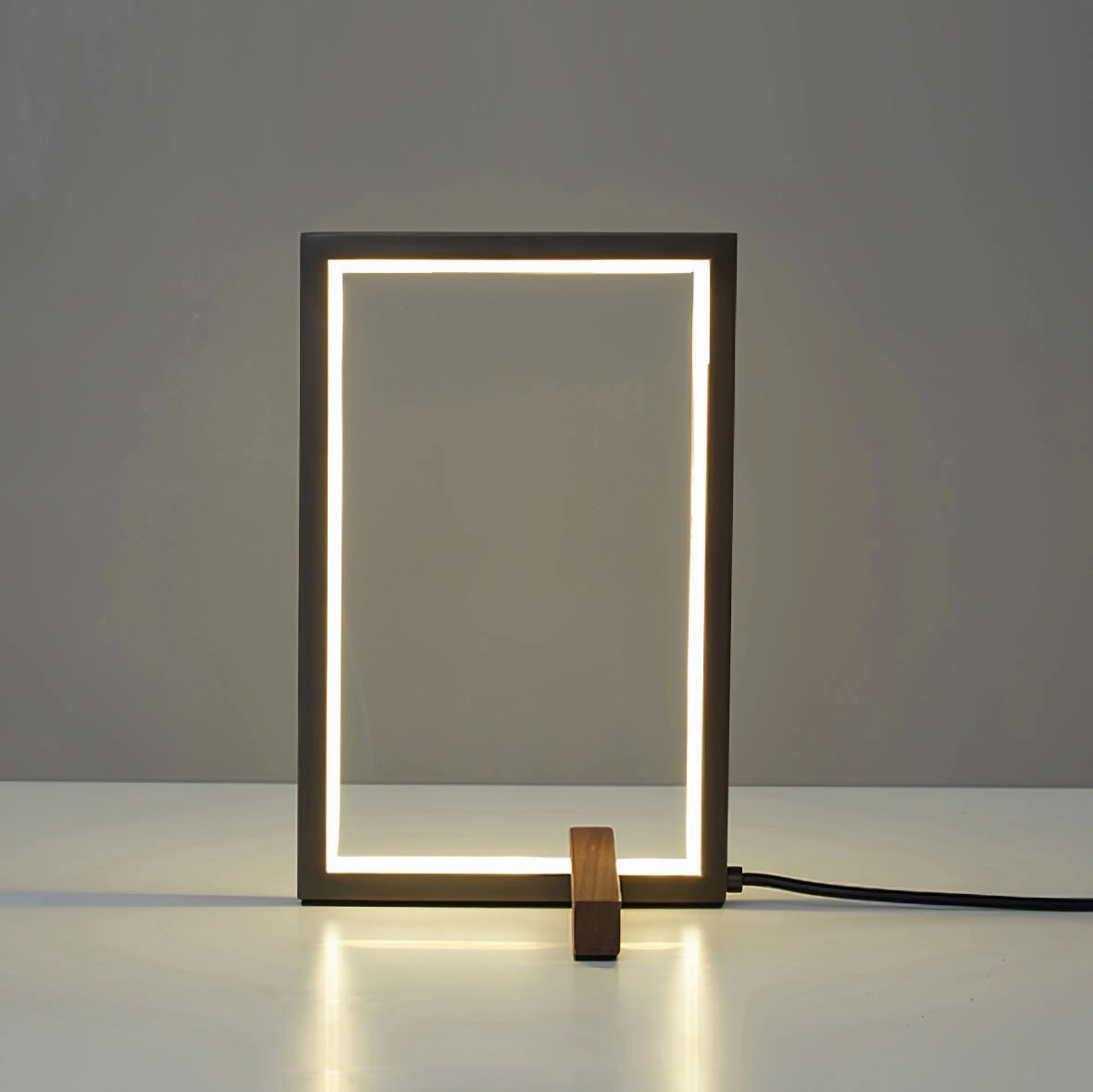 Mire Wood Table Lamp