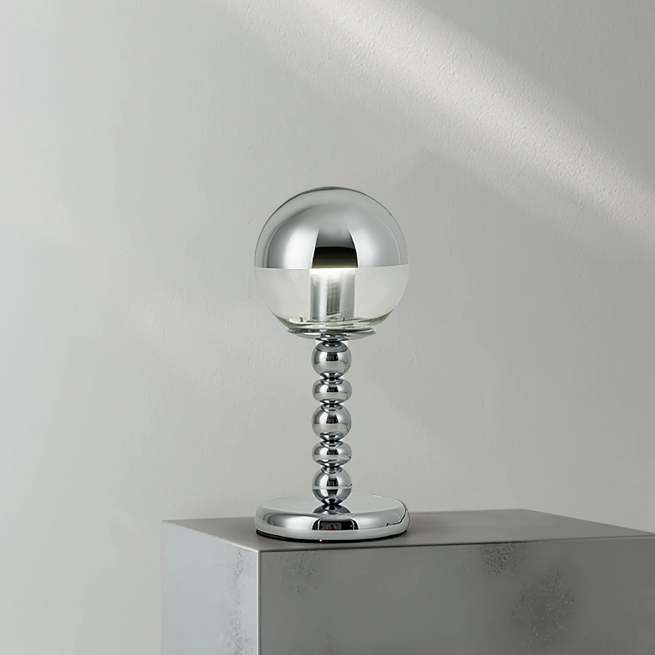 Mirrorball Table Lamp