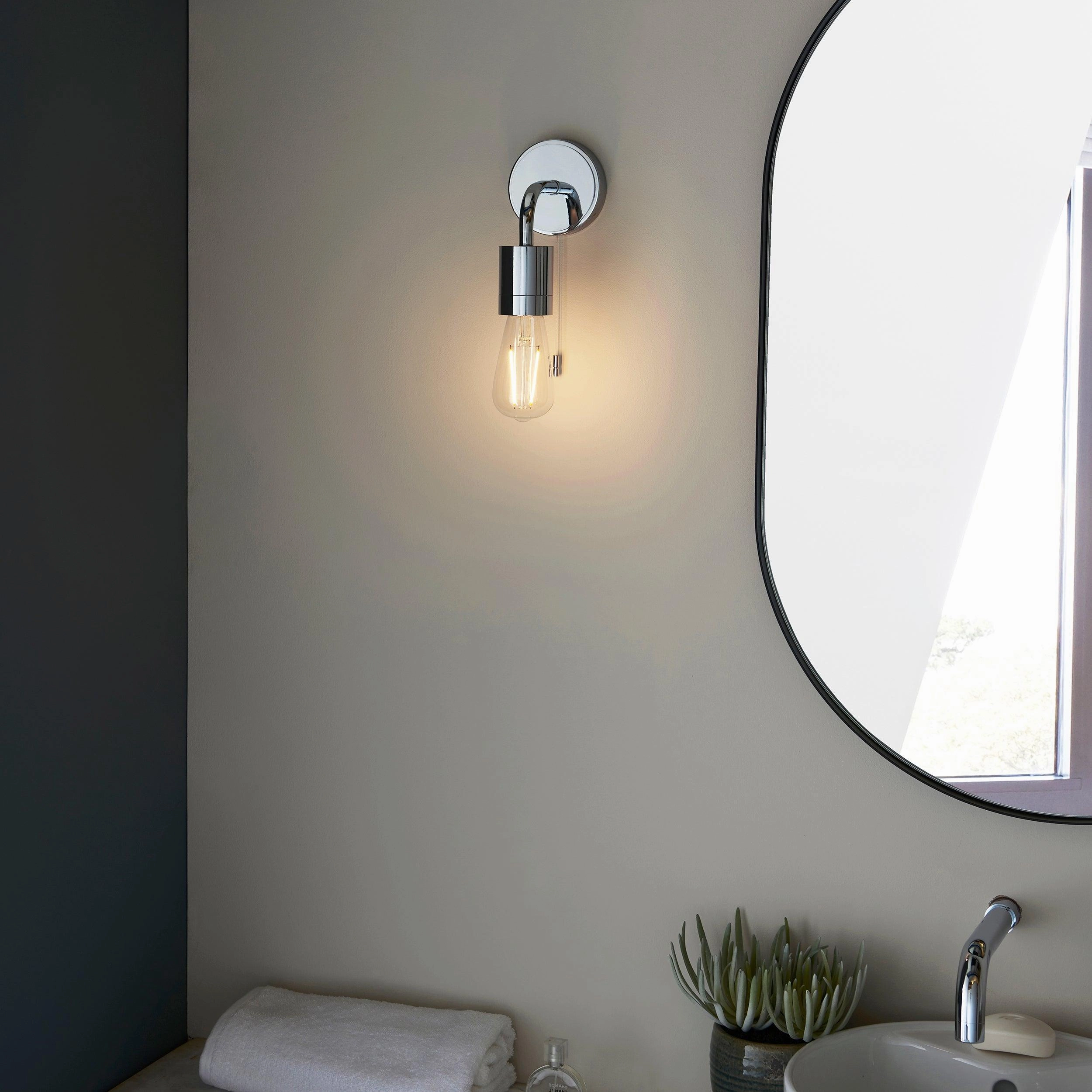 Modern Art Deco Chrome Bathroom Wall Light