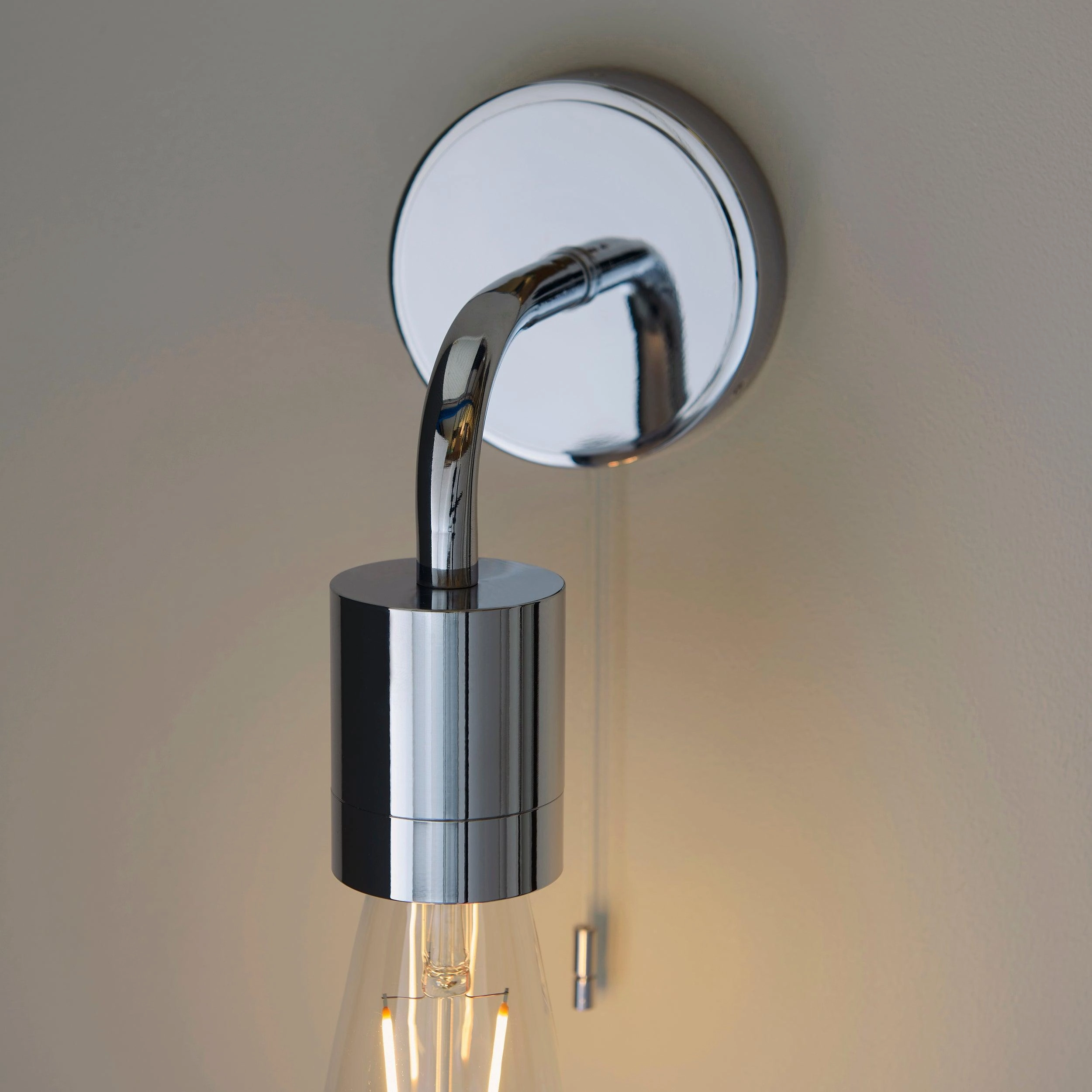 Modern Art Deco Chrome Bathroom Wall Light