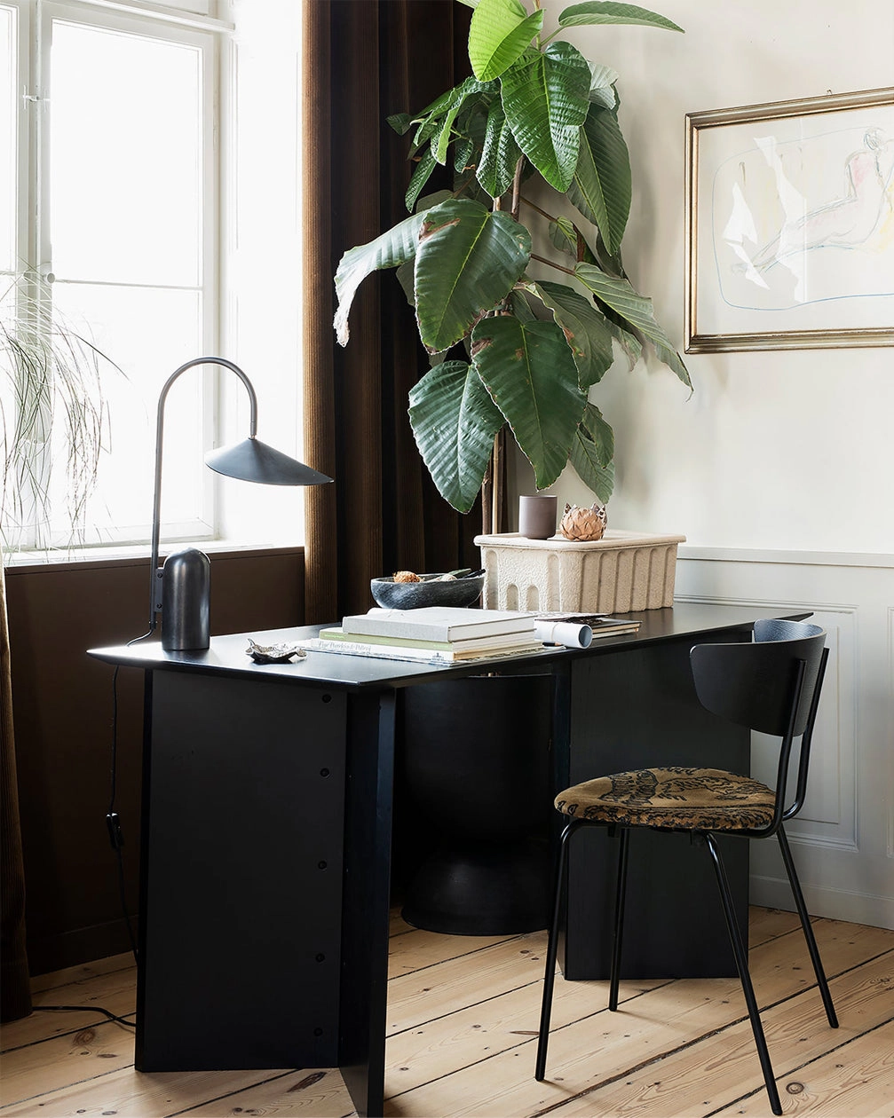 Mono Table Lamp