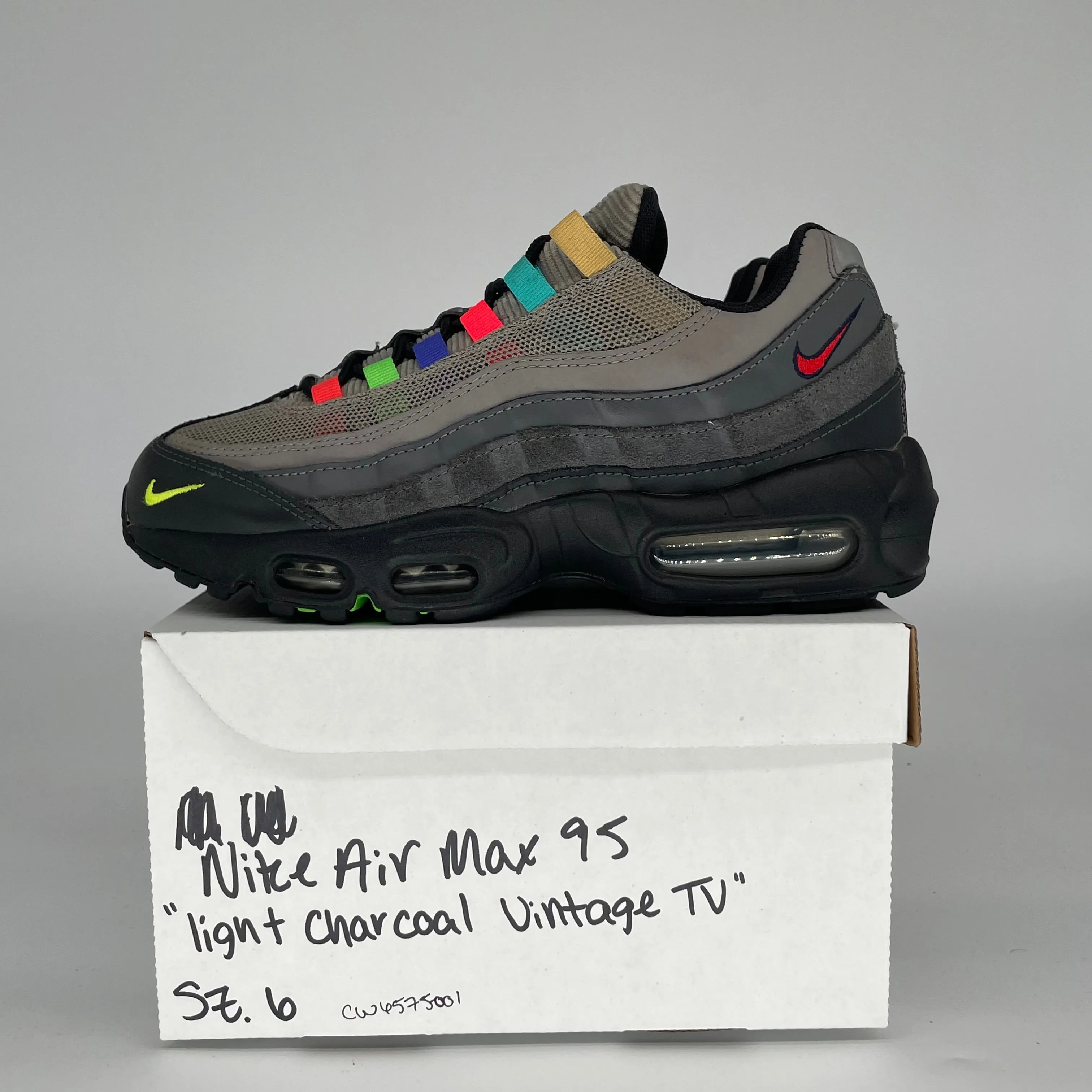 NIKE AIR MAX 95 LIGHT CHARCOAL VINTAGE TV SIZE 6 CQ6575-001