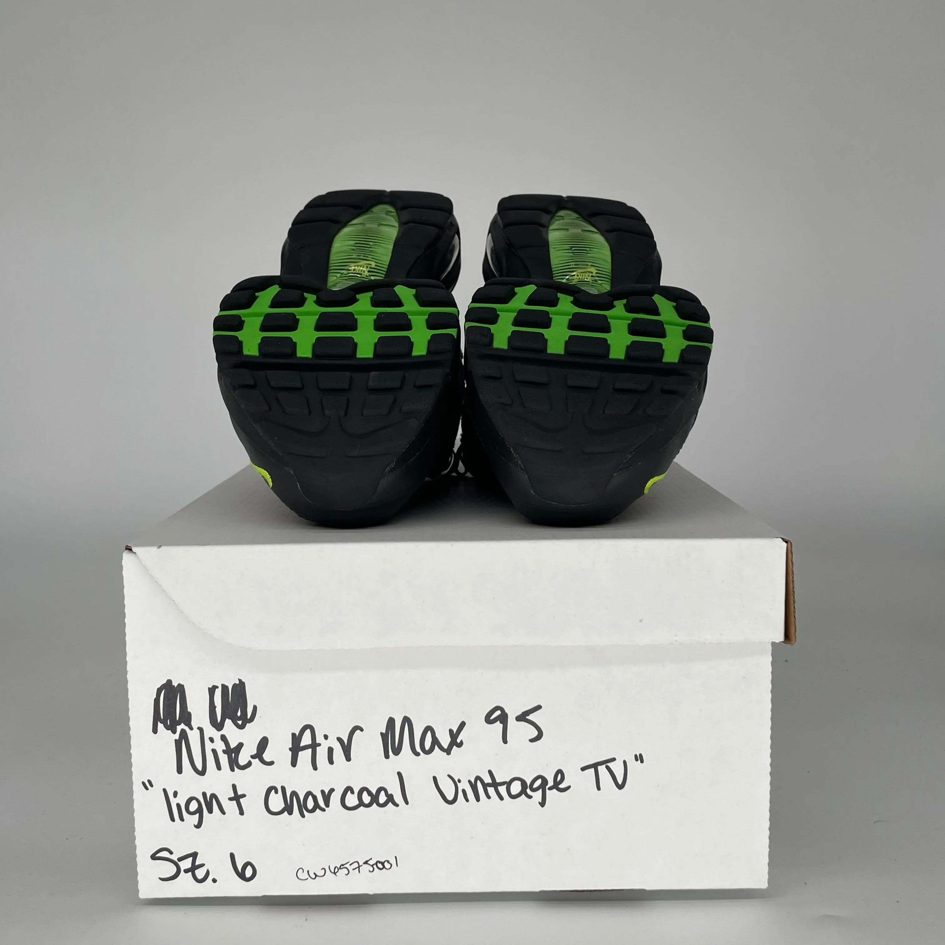 NIKE AIR MAX 95 LIGHT CHARCOAL VINTAGE TV SIZE 6 CQ6575-001