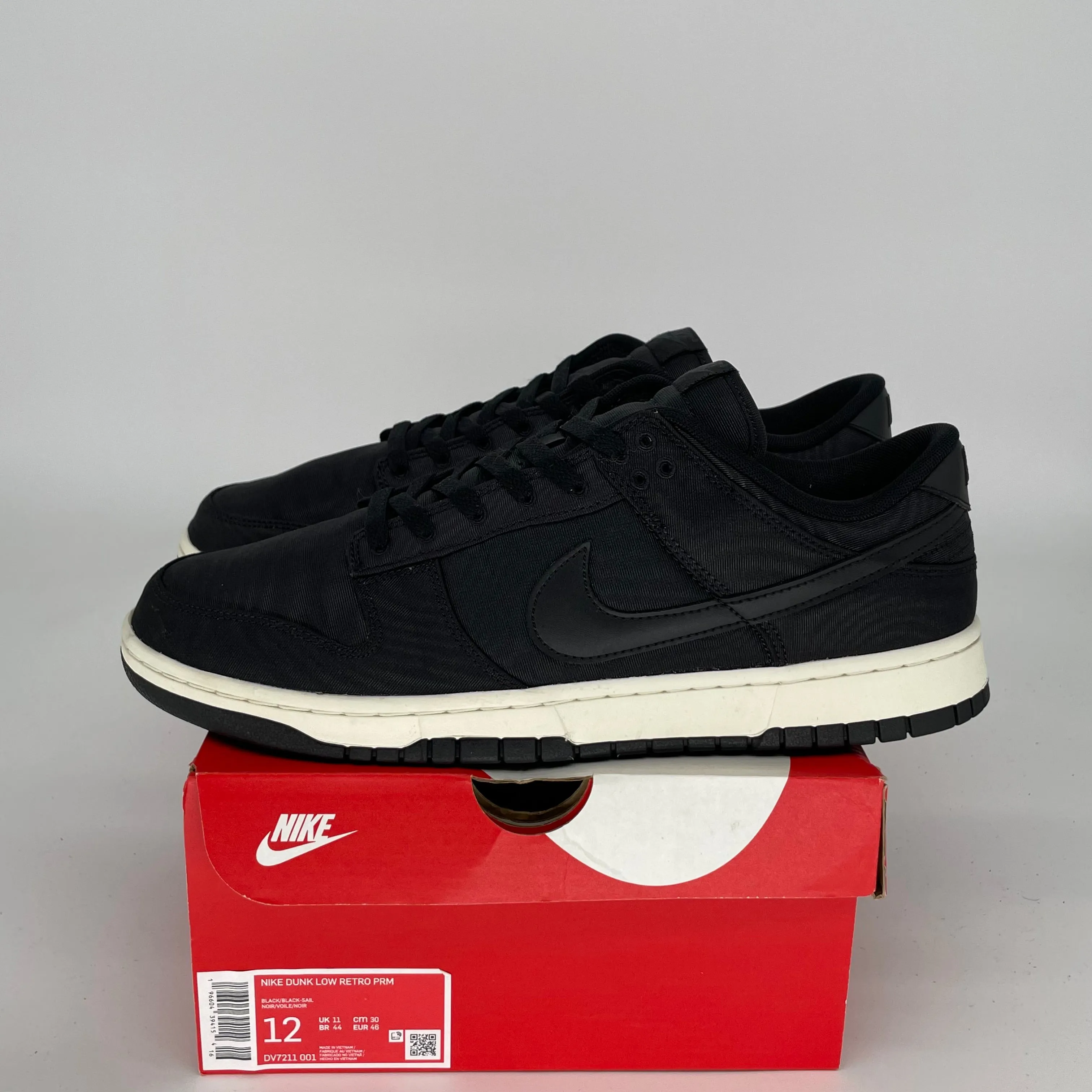 NIKE DUNK LOW BLACK CANVAS SIZE 12 DV7211-001