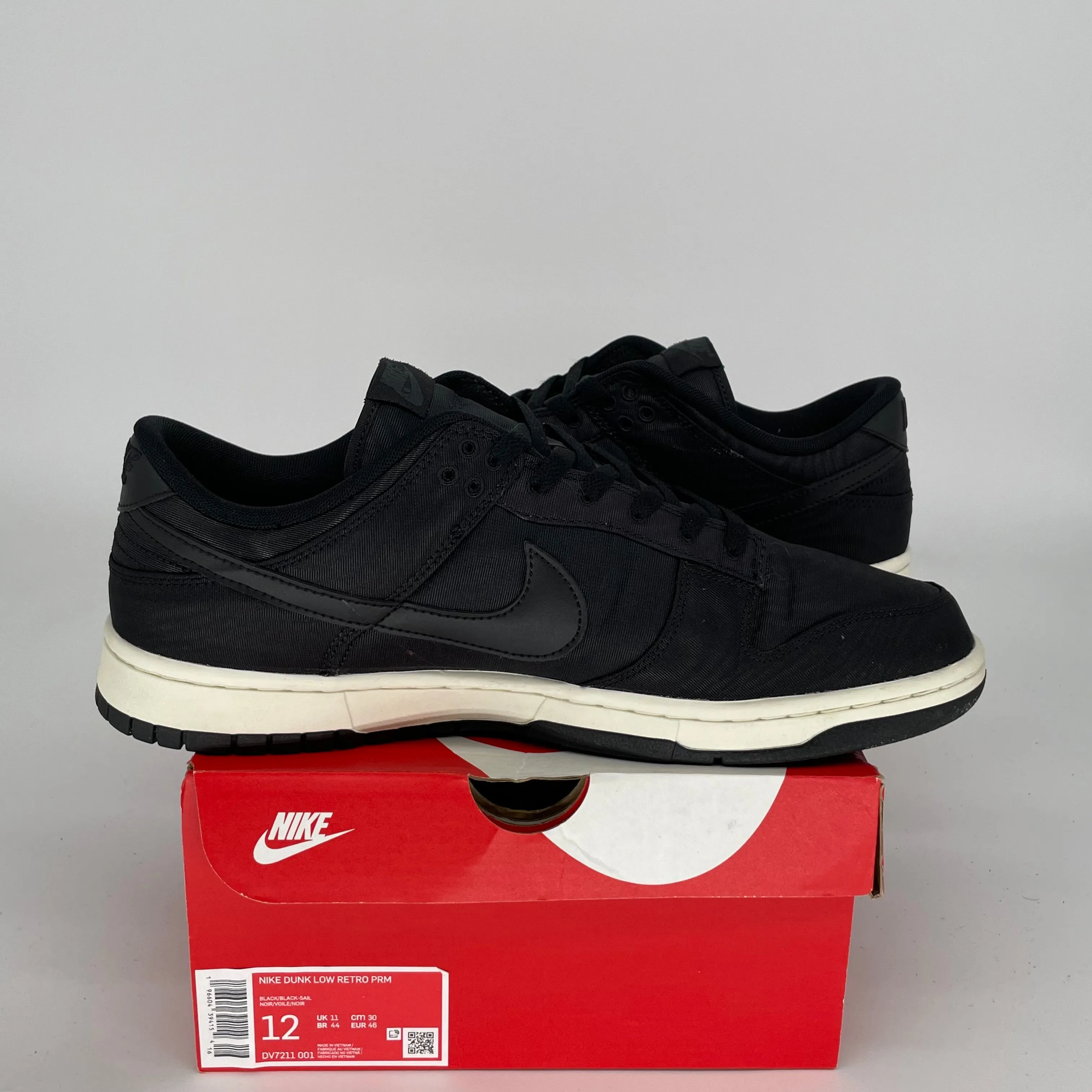 NIKE DUNK LOW BLACK CANVAS SIZE 12 DV7211-001