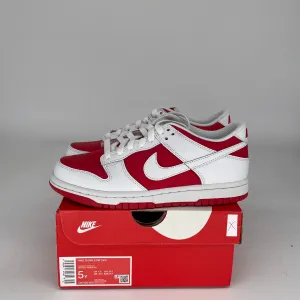 NIKE DUNK LOW CHAMPIONSHIP RED SIZE 5Y CW1590-600