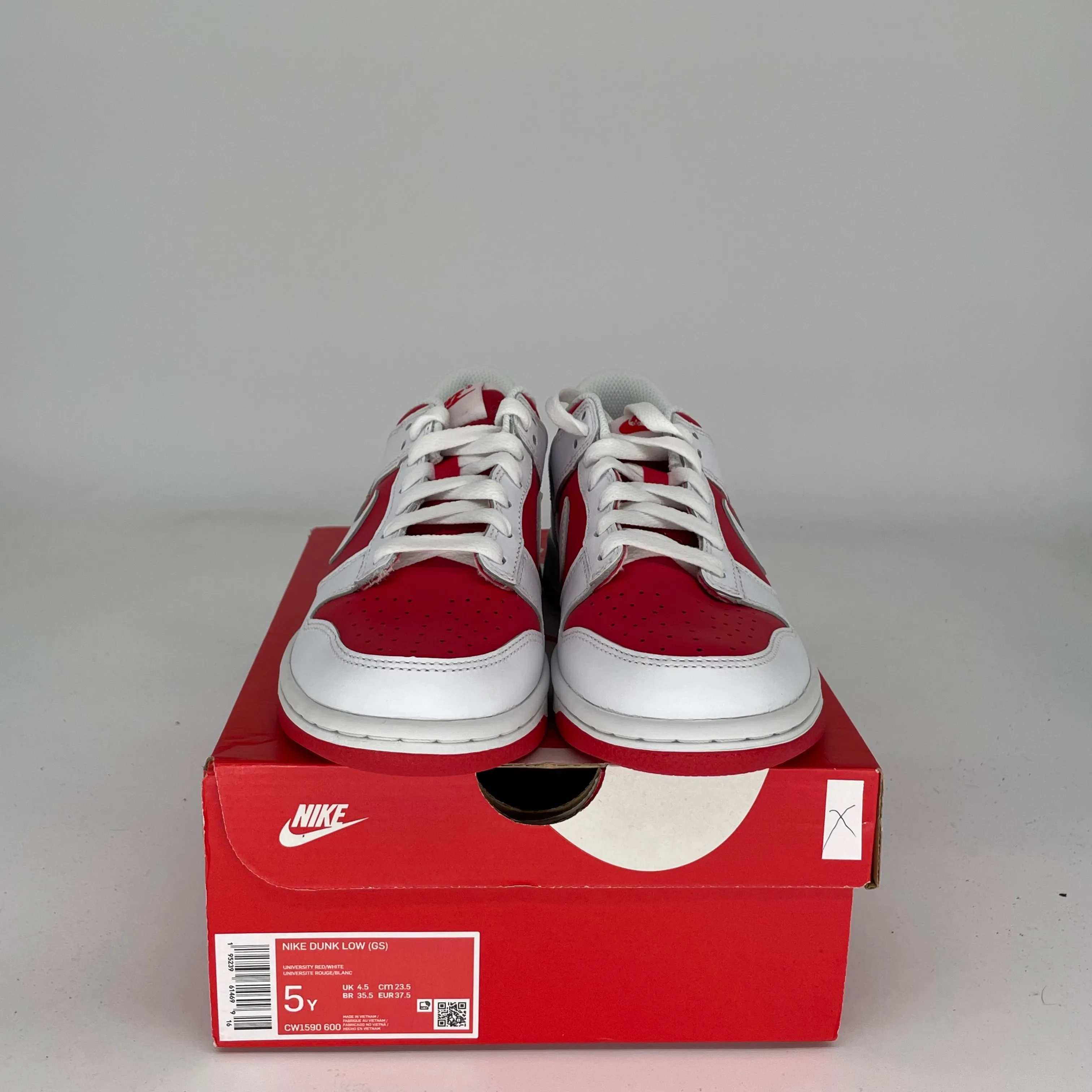 NIKE DUNK LOW CHAMPIONSHIP RED SIZE 5Y CW1590-600