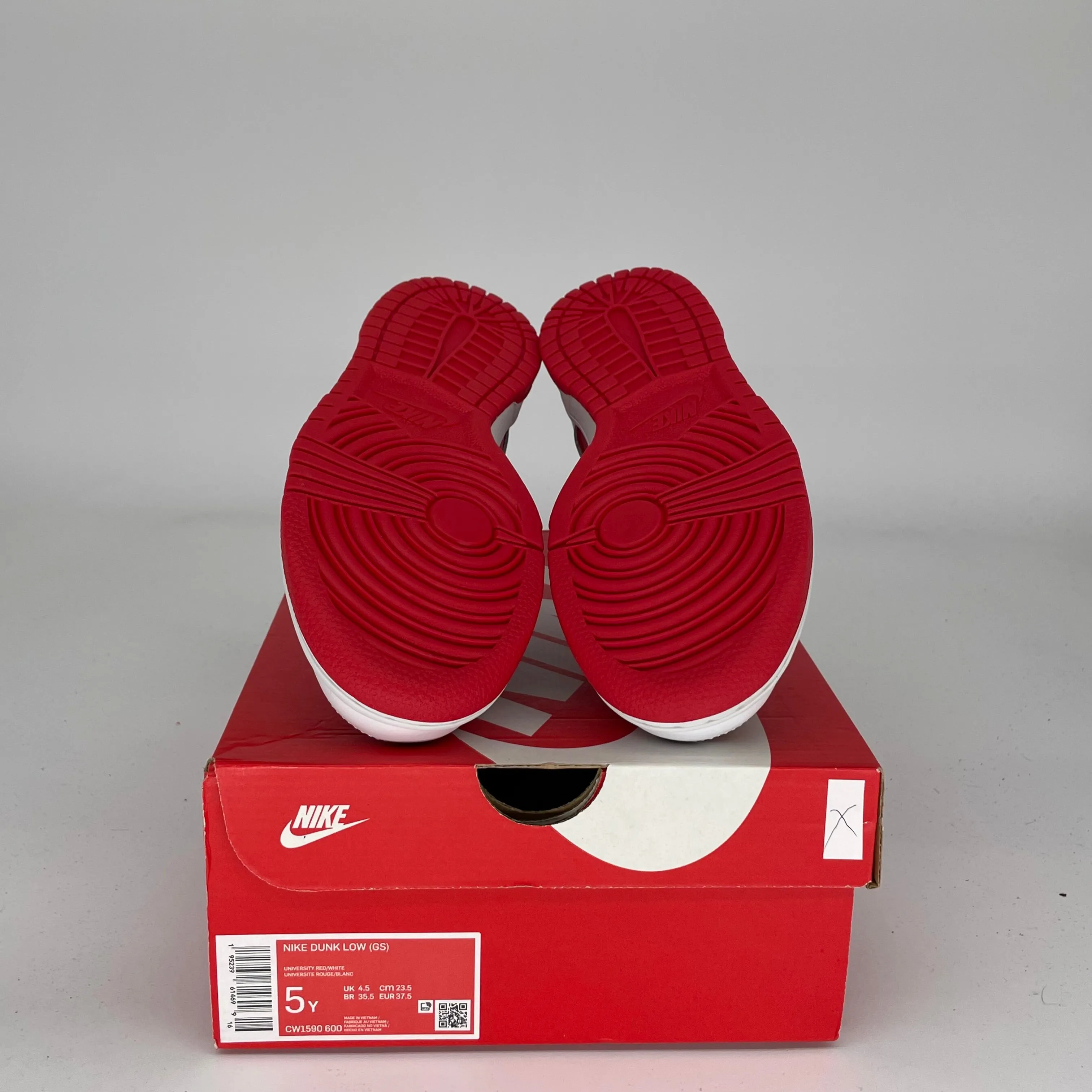 NIKE DUNK LOW CHAMPIONSHIP RED SIZE 5Y CW1590-600