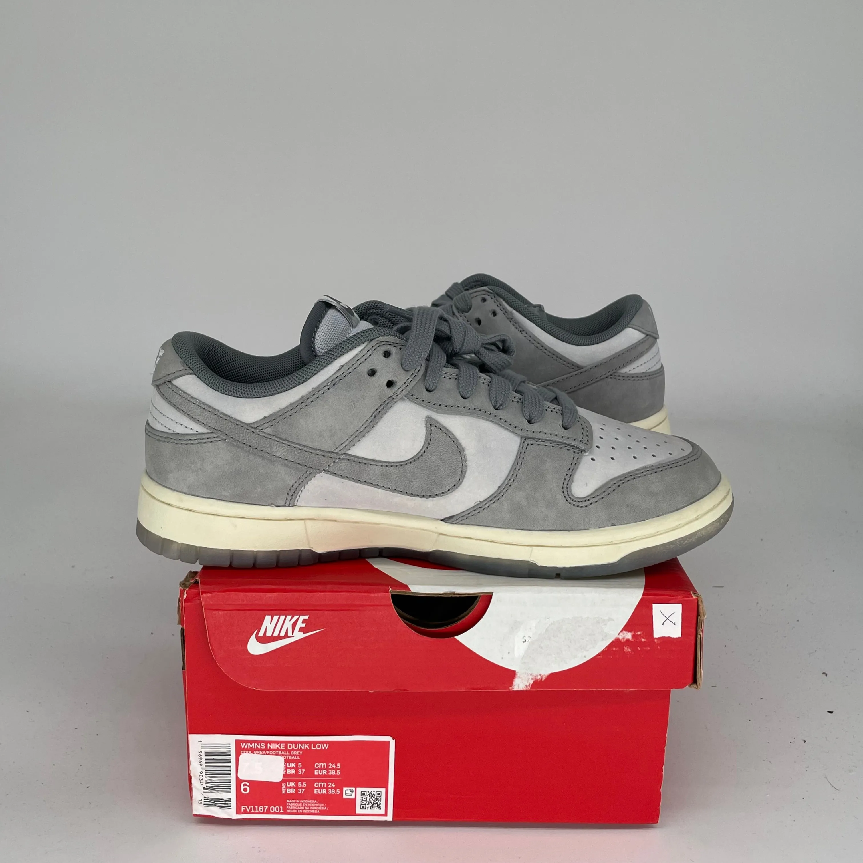 NIKE DUNK LOW COOL GREY FOOTBALL GREY W SIZE 6/7.5W FV1167-001