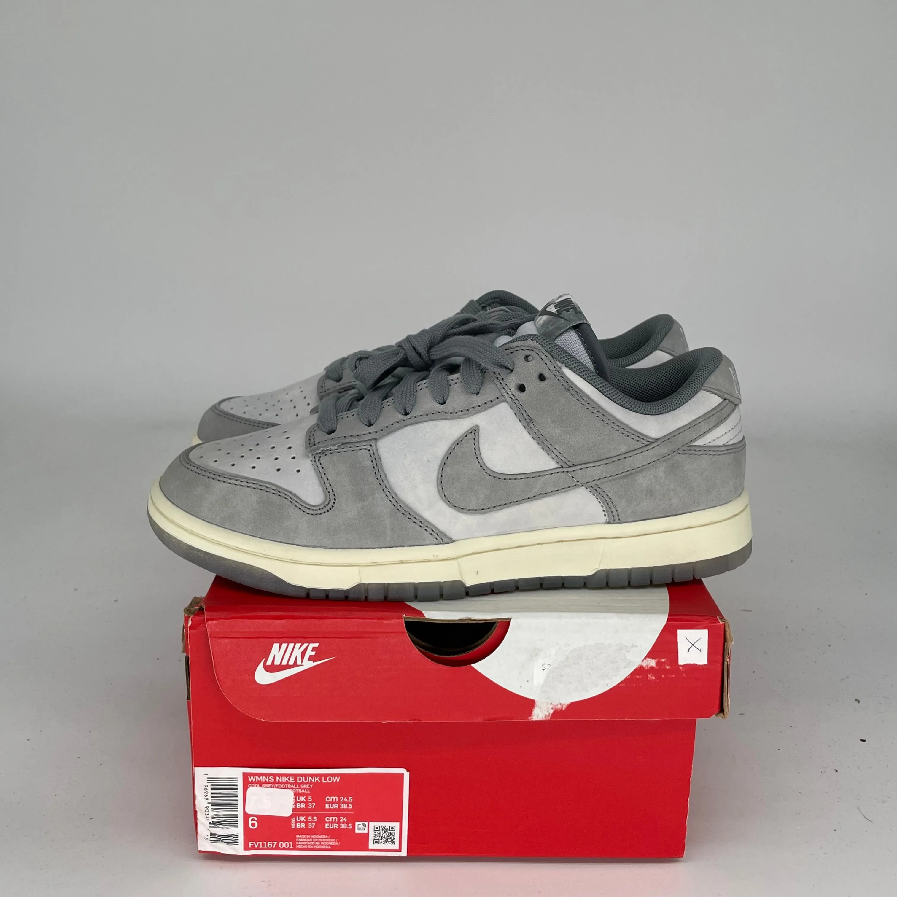 NIKE DUNK LOW COOL GREY FOOTBALL GREY W SIZE 6/7.5W FV1167-001