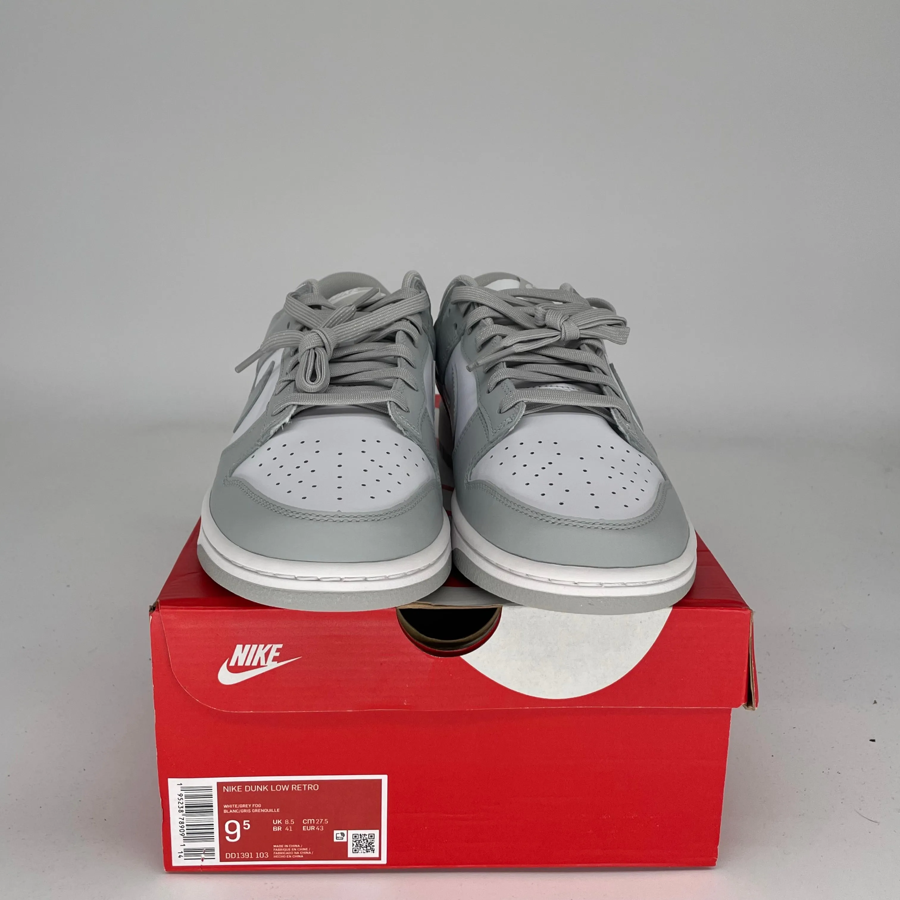 NIKE DUNK LOW GREY FOG SIZE 9.5 DD1391-103