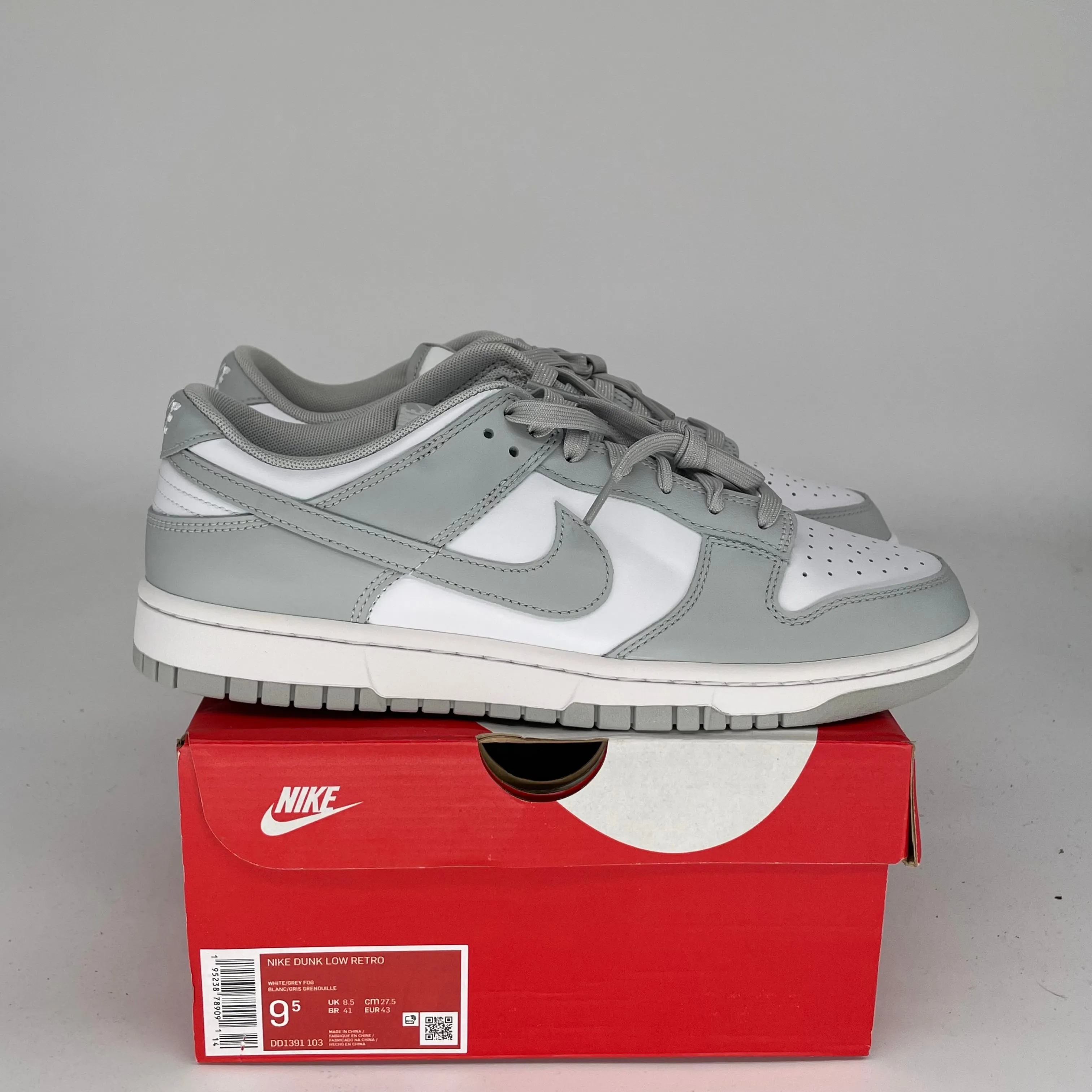 NIKE DUNK LOW GREY FOG SIZE 9.5 DD1391-103