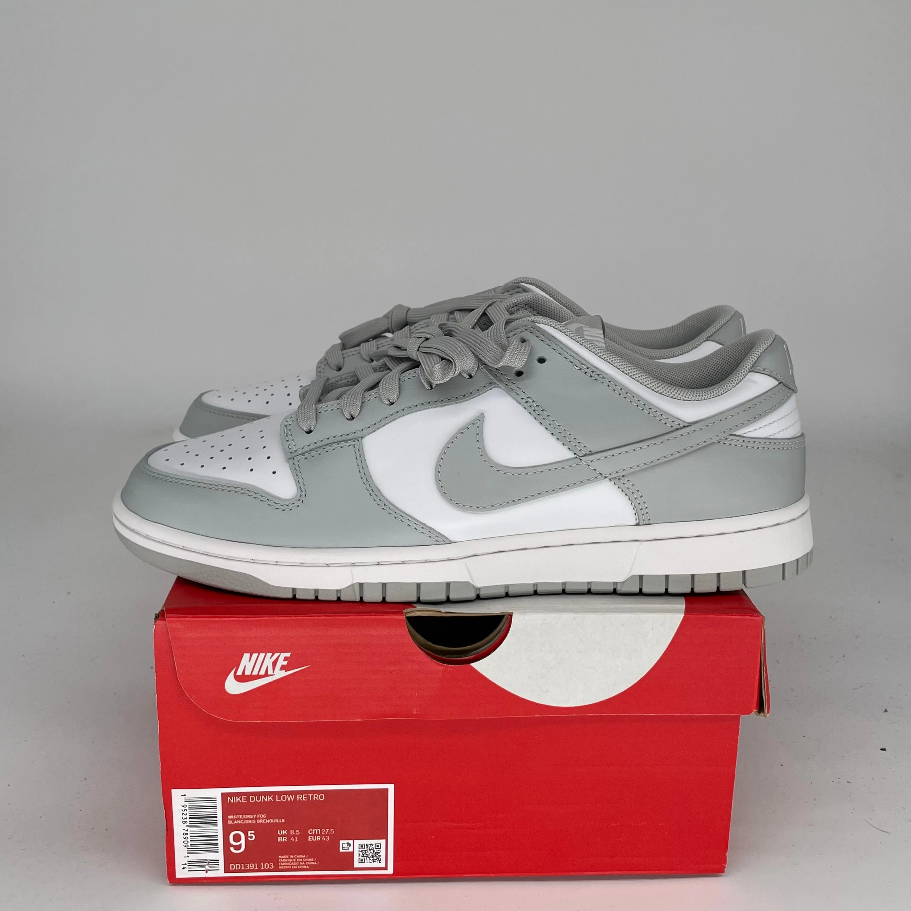 NIKE DUNK LOW GREY FOG SIZE 9.5 DD1391-103