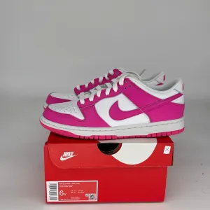 NIKE DUNK LOW LASER FUCHSIA SIZE 6Y FB9109-102