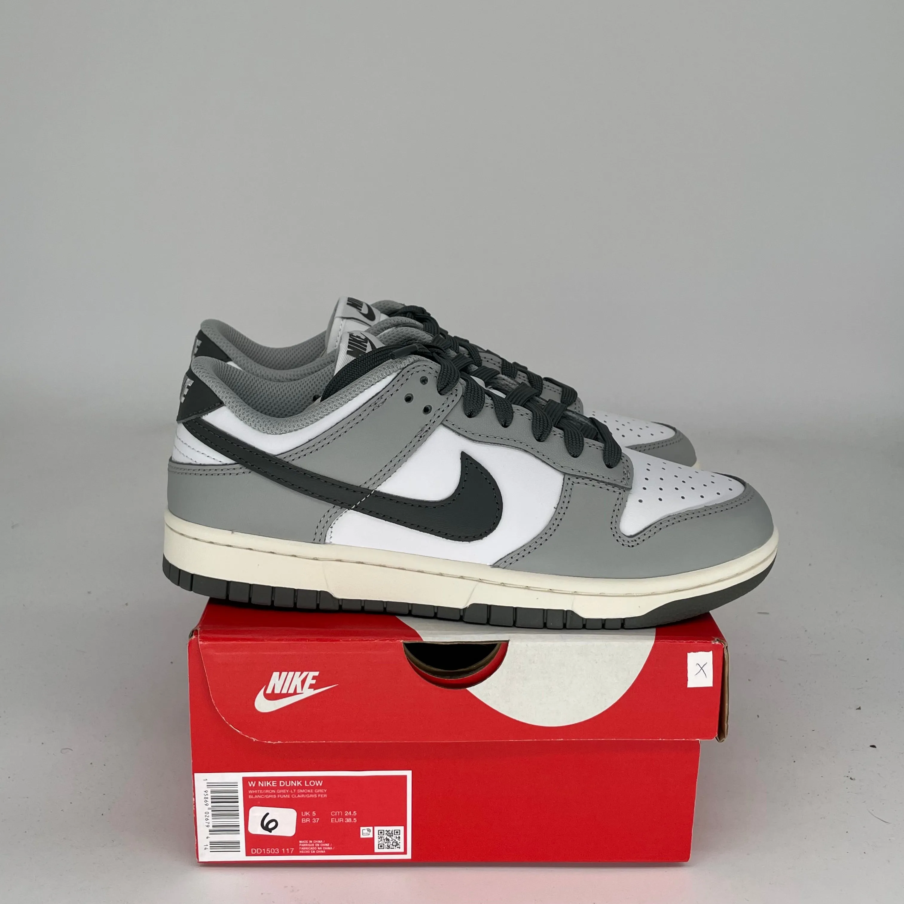 NIKE DUNK LOW LIGHT SMOKE GREY W SIZE 6/7.5W DD1503-117