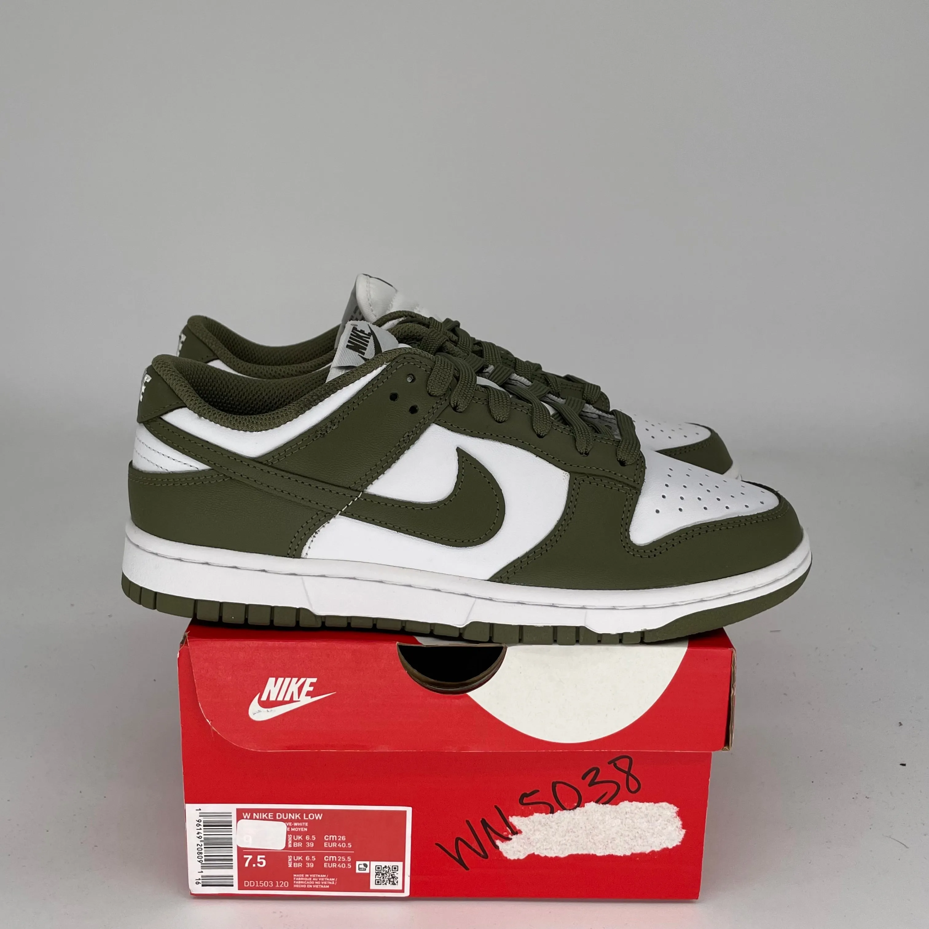 NIKE DUNK LOW MEDIUM OLIVE W SIZE 7.5/9W DD1503-120
