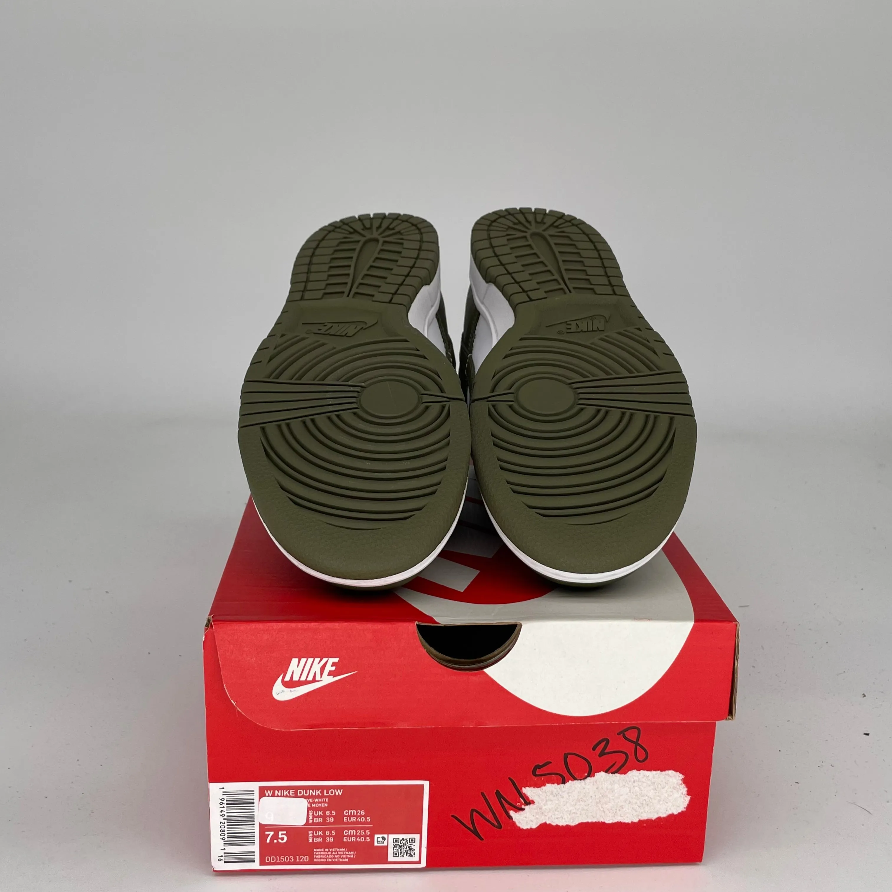NIKE DUNK LOW MEDIUM OLIVE W SIZE 7.5/9W DD1503-120