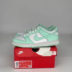 NIKE DUNK LOW MINT FOAM SIZE 5.5Y FZ3534-100