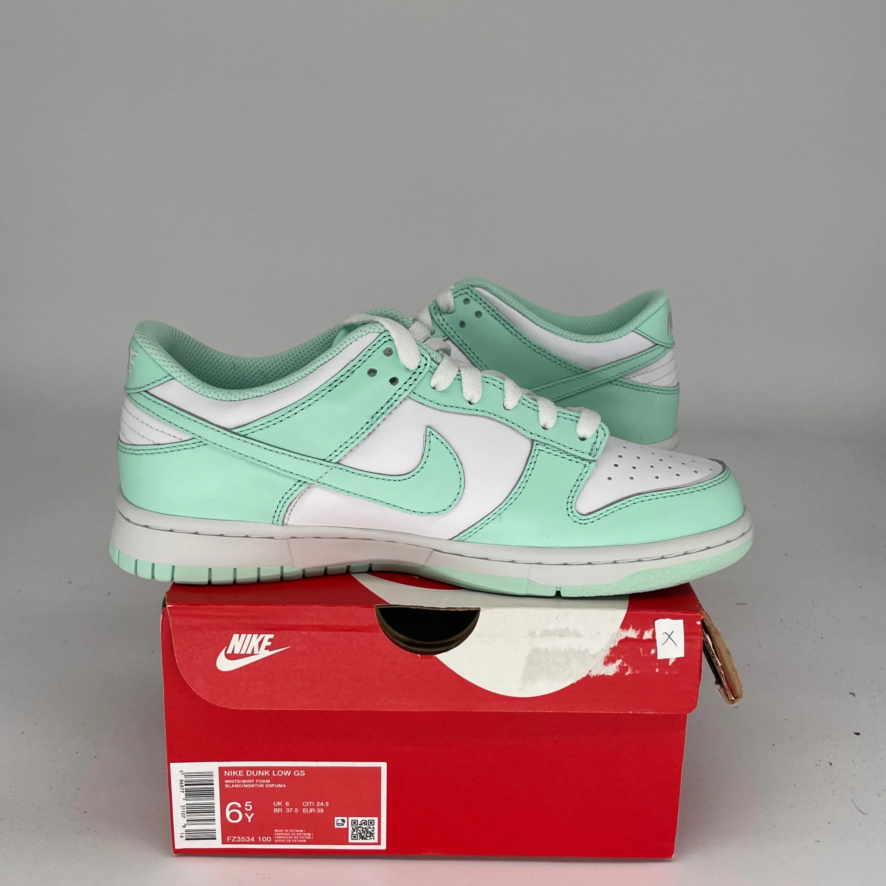 NIKE DUNK LOW MINT FOAM SIZE 6.5Y FZ3534-100