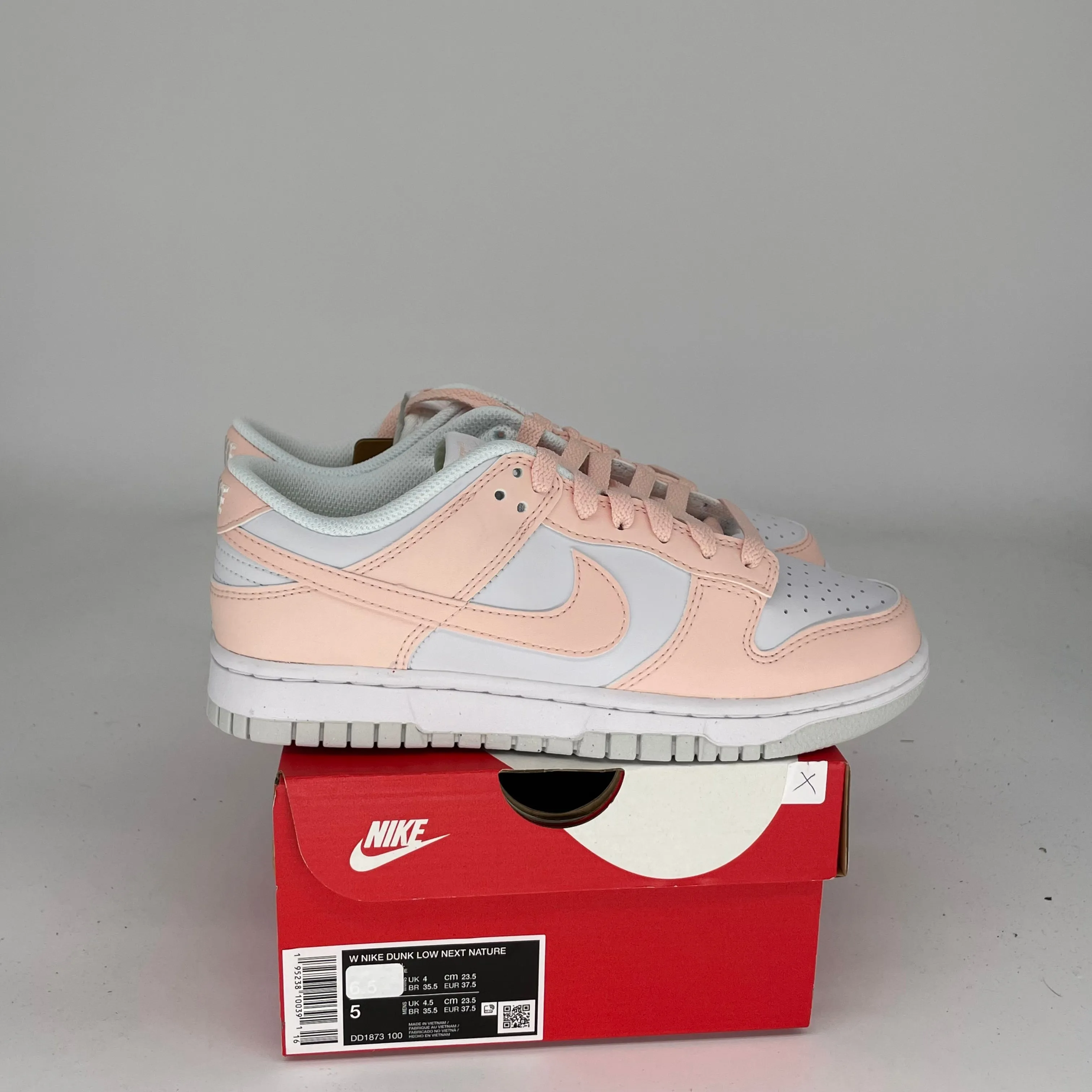 NIKE DUNK LOW NEXT NATURE PALE CORAL W SIZE 5/6.5W DD1873-100