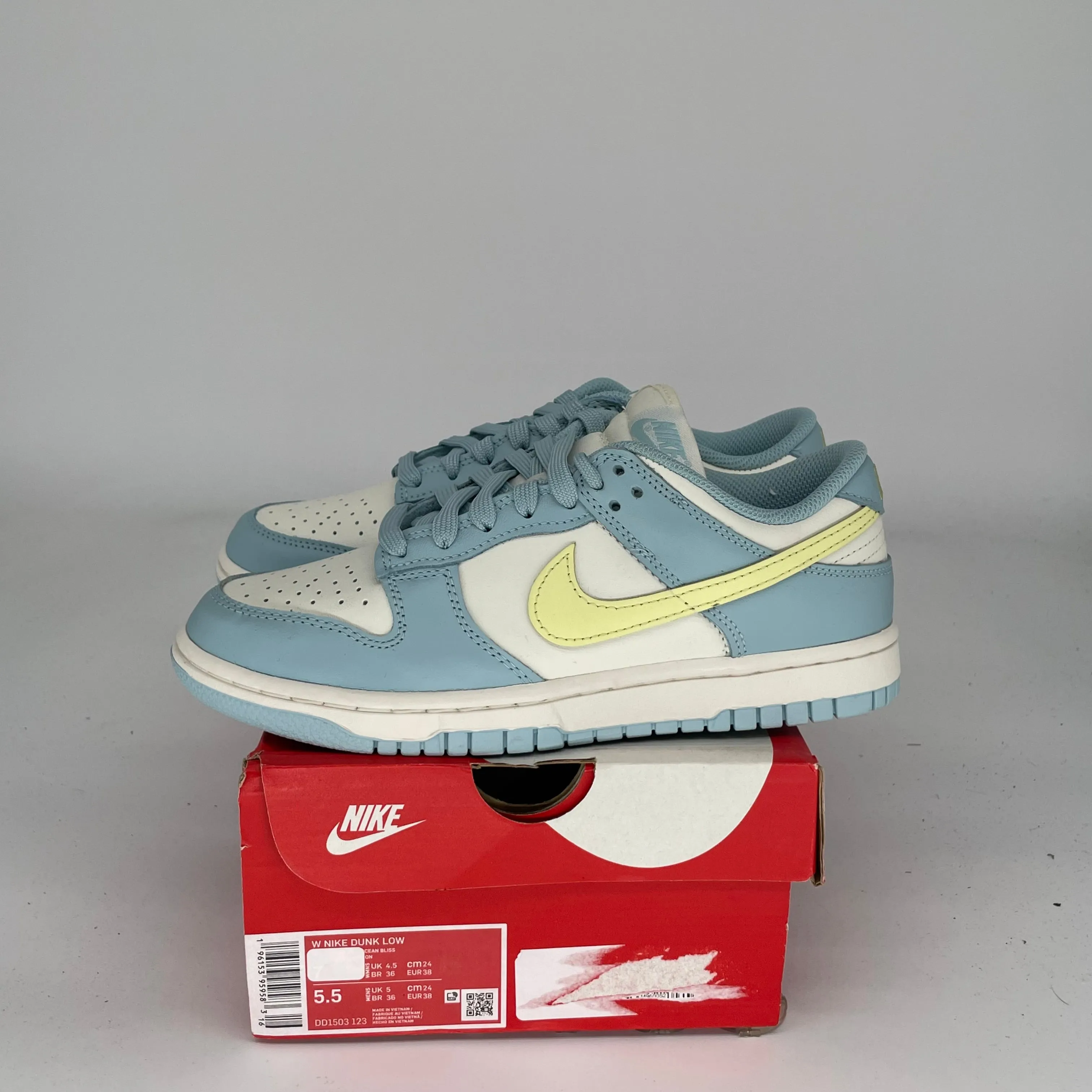 NIKE DUNK LOW OCEAN BLISS CITRON TINT W SIZE 5.5/7W DD1503-123