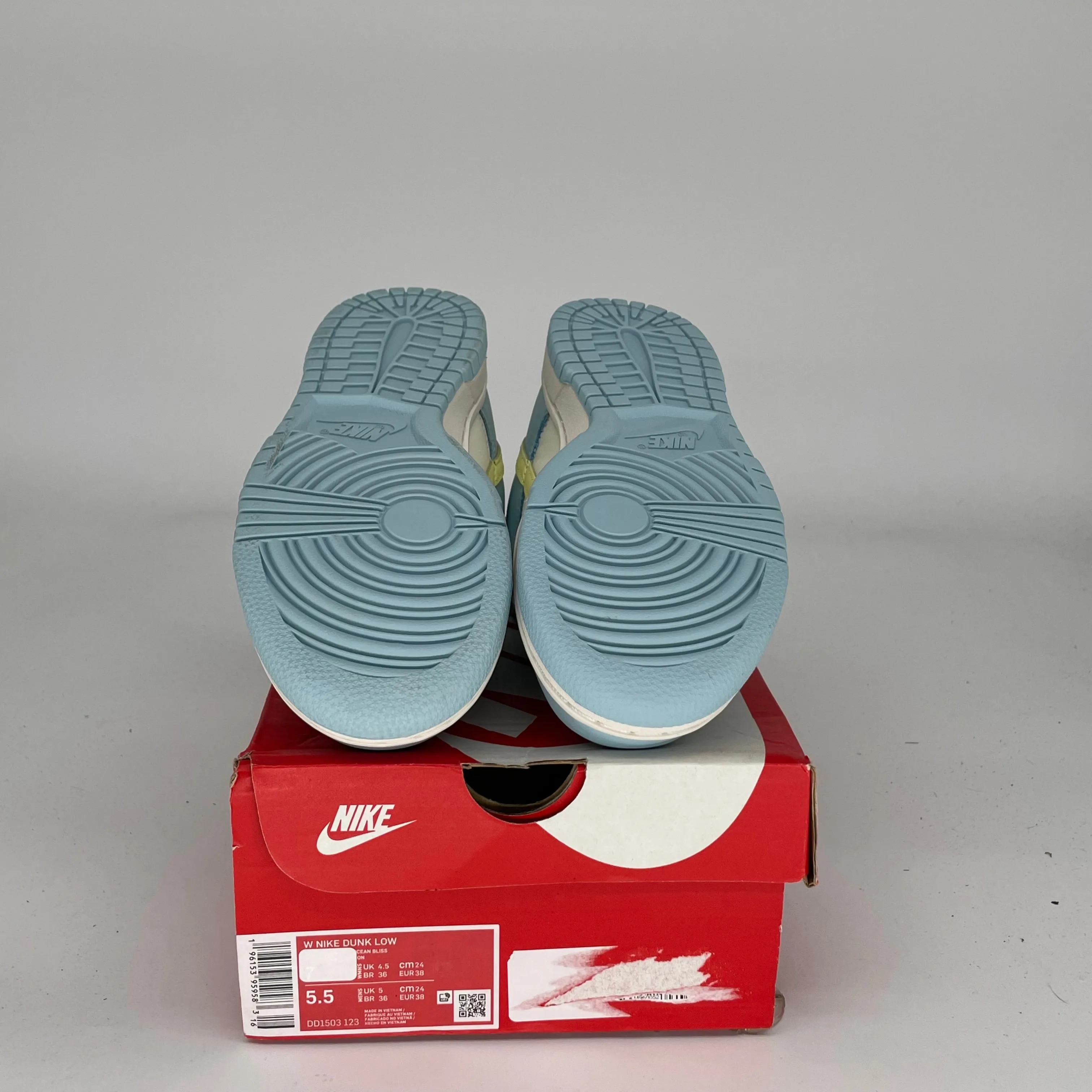 NIKE DUNK LOW OCEAN BLISS CITRON TINT W SIZE 5.5/7W DD1503-123