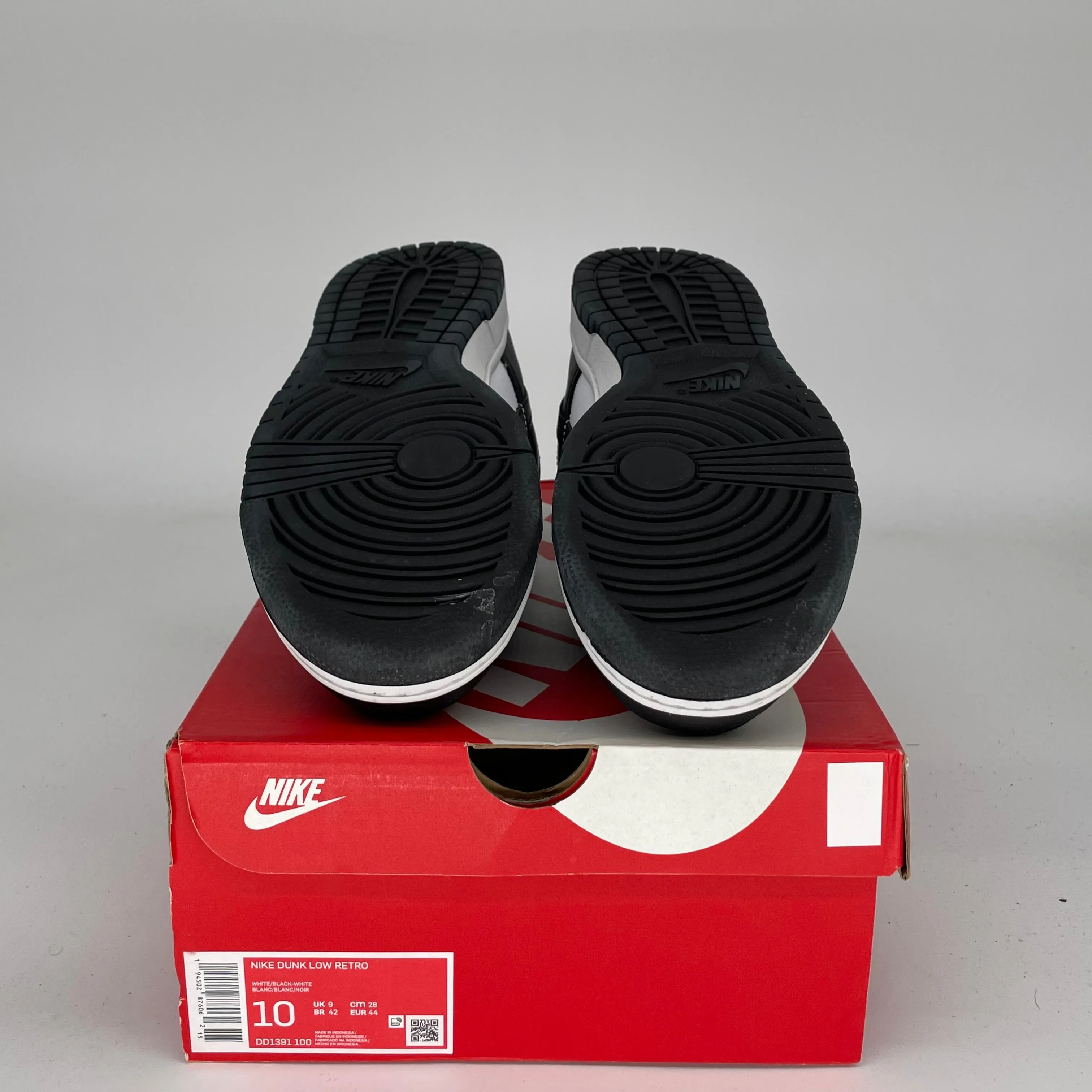 NIKE DUNK LOW PANDA SIZE 10 DD1391-100