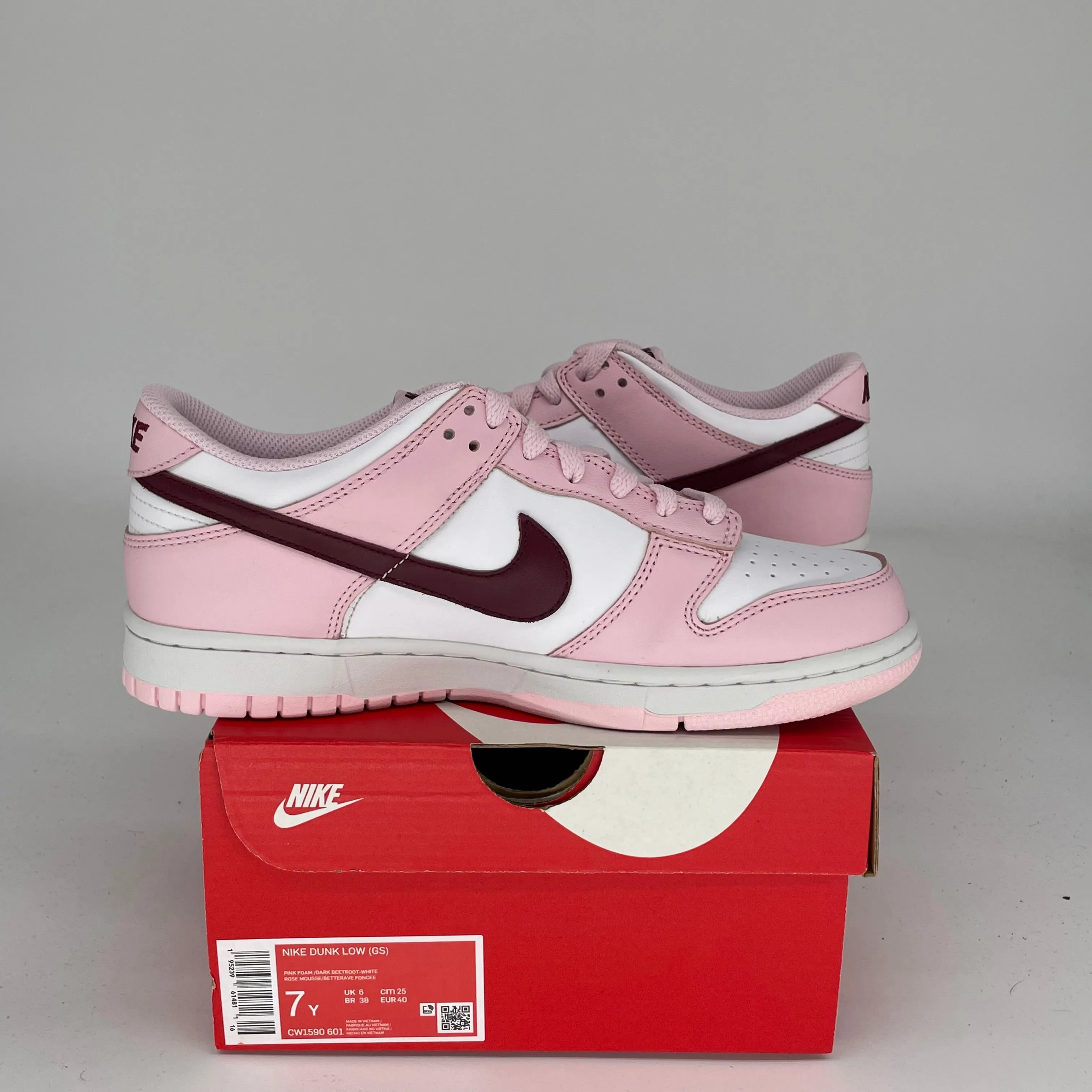 NIKE DUNK LOW PINK FOAM SIZE 7Y DH9765-001
