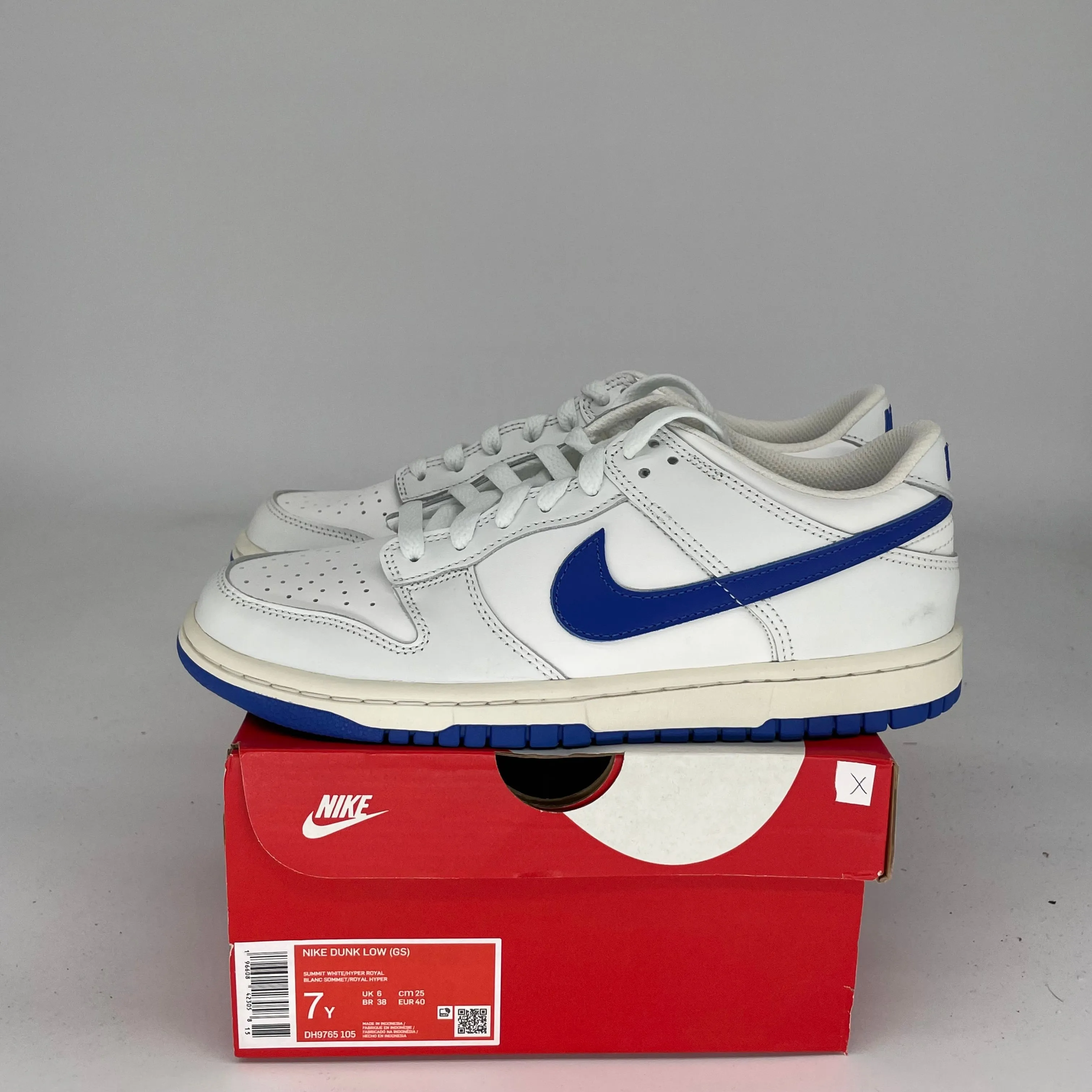 NIKE DUNK LOW SUMMIT WHITE HYPER ROYAL SIZE 7Y DH9765-105