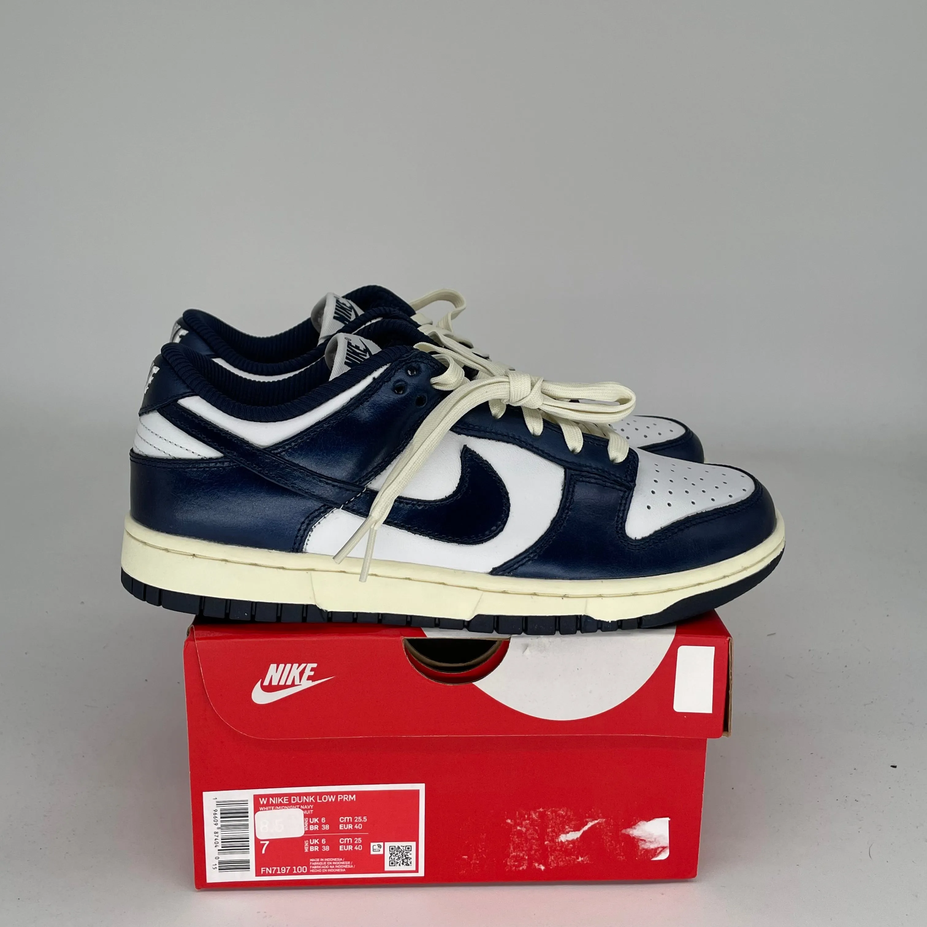 NIKE DUNK LOW VINTAGE NAVY W SIZE 7/8.5W FN7197-100