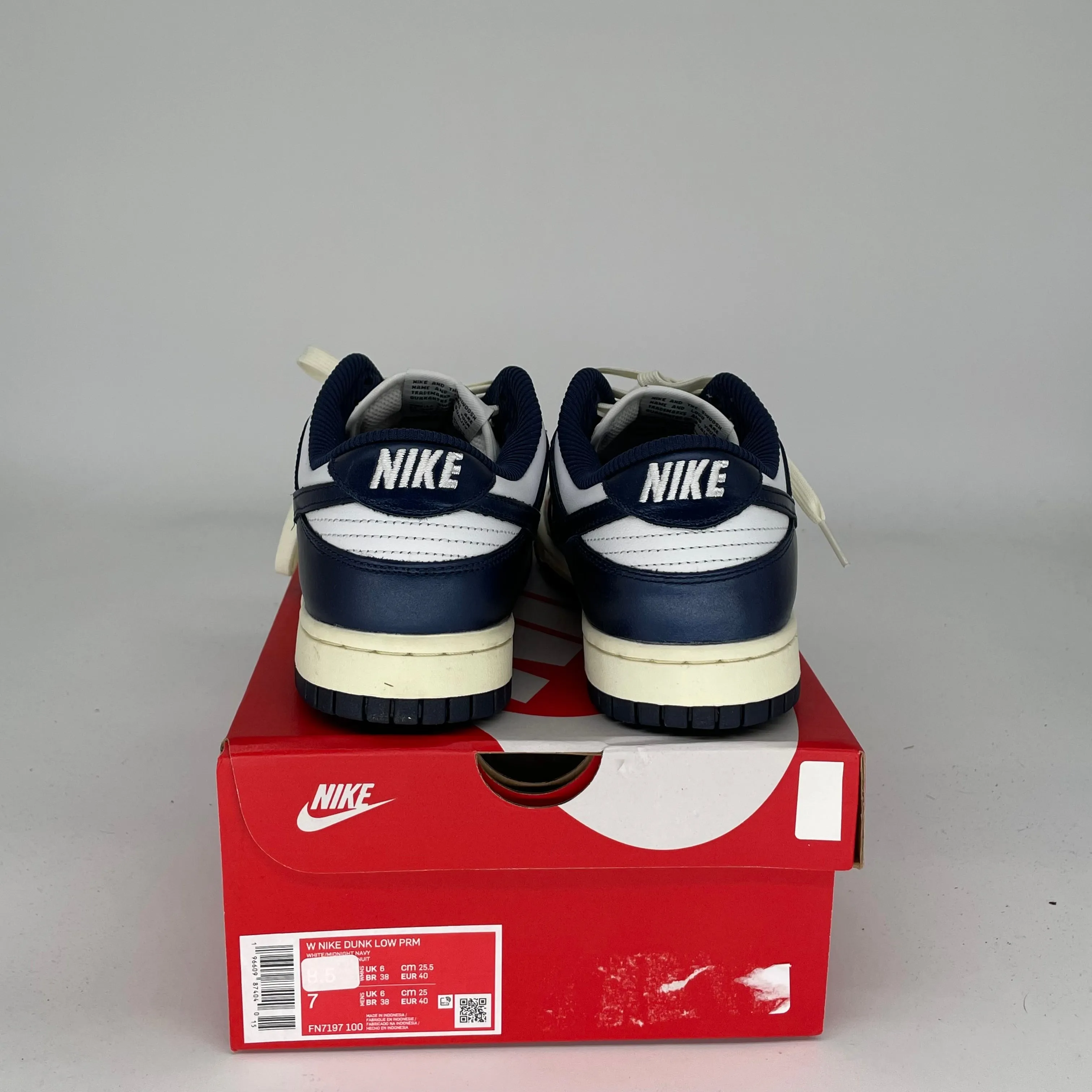 NIKE DUNK LOW VINTAGE NAVY W SIZE 7/8.5W FN7197-100