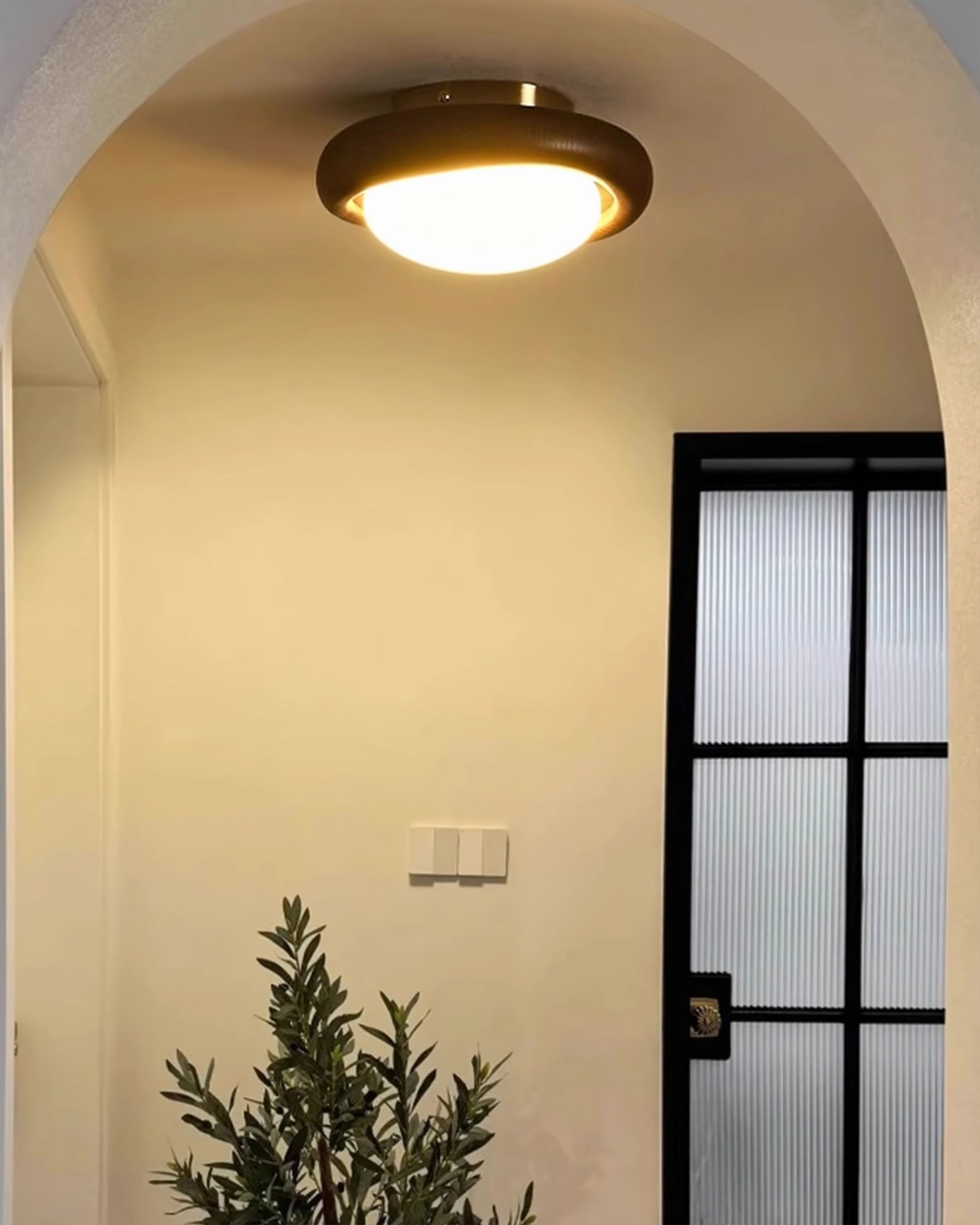 Novi Ceiling Lamp