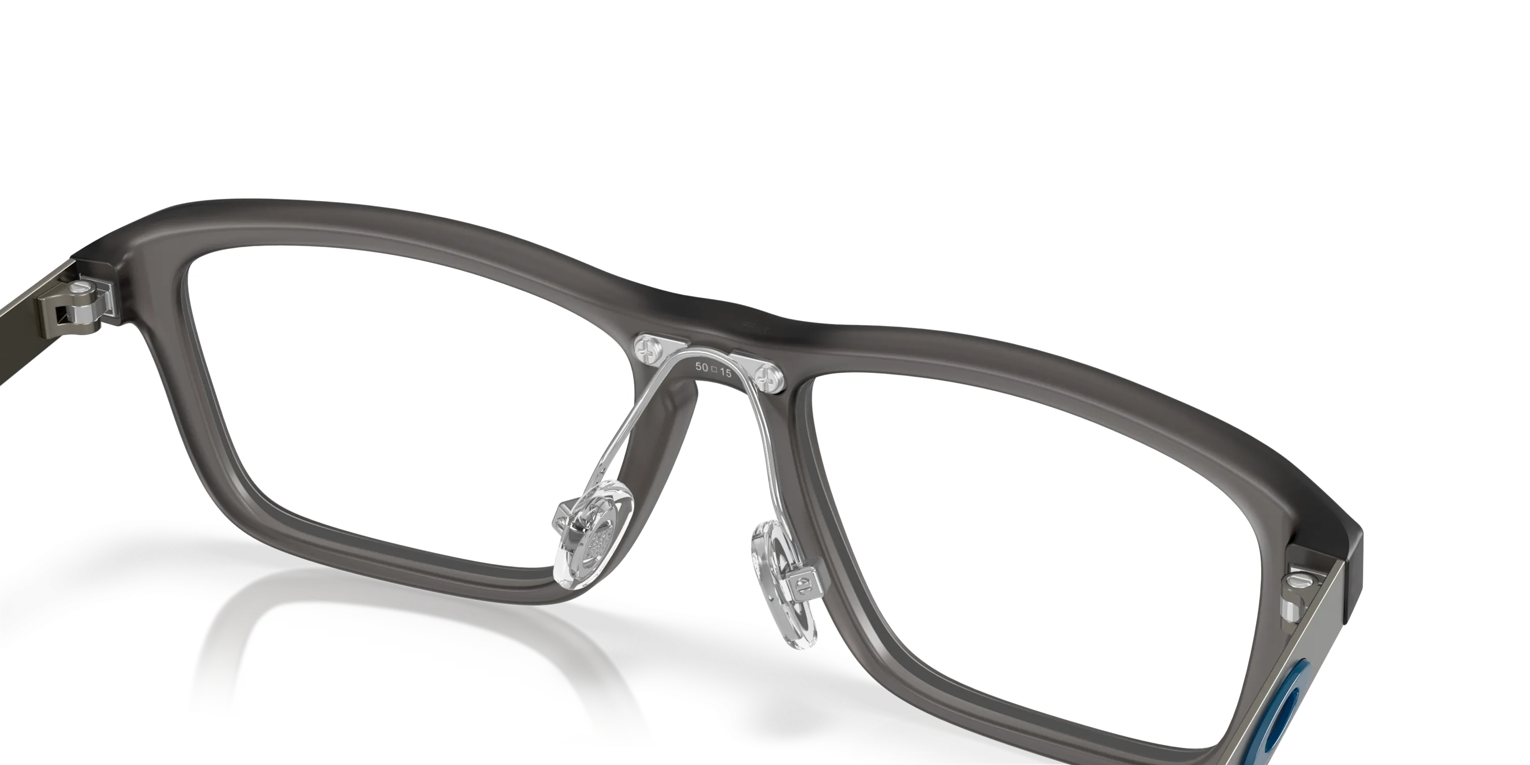 Oakley Quad Out (Youth - Low Bridge Fit)