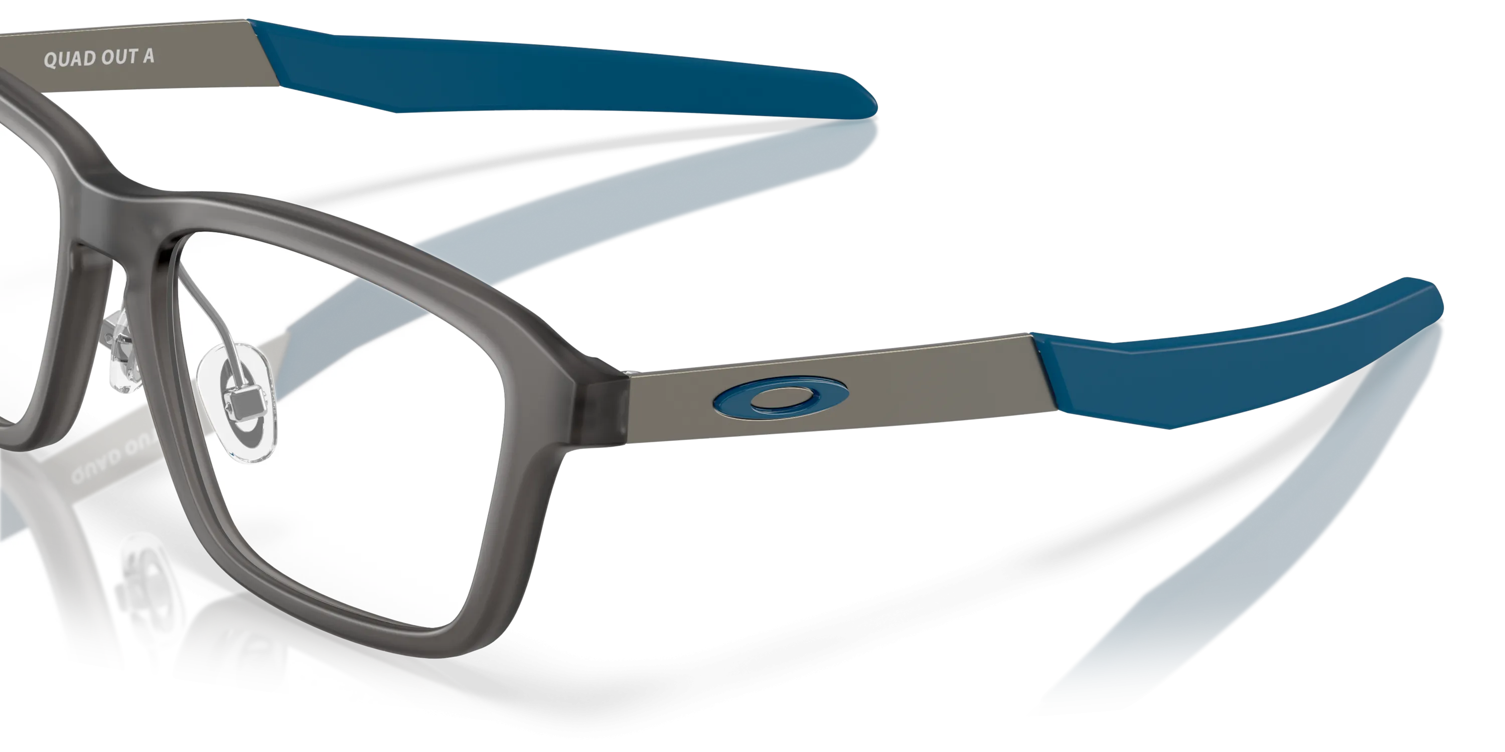 Oakley Quad Out (Youth - Low Bridge Fit)