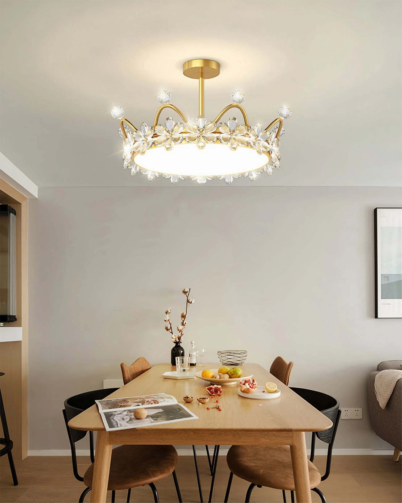 Petal Crown Ceiling Lamp