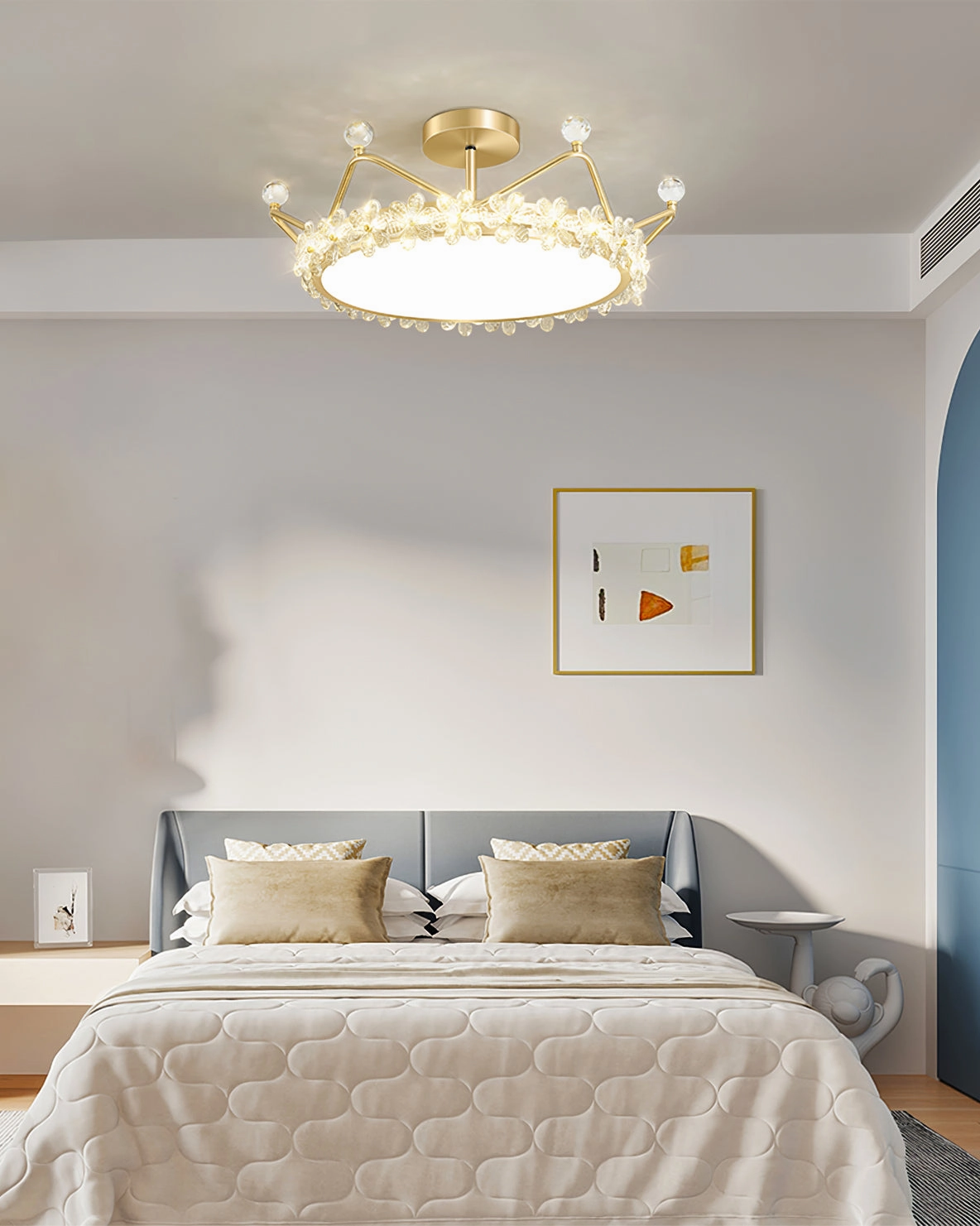 Petal Crown Ceiling Lamp