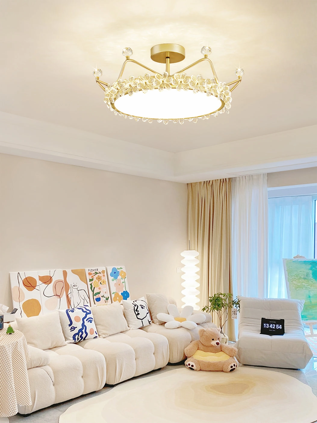 Petal Crown Ceiling Lamp