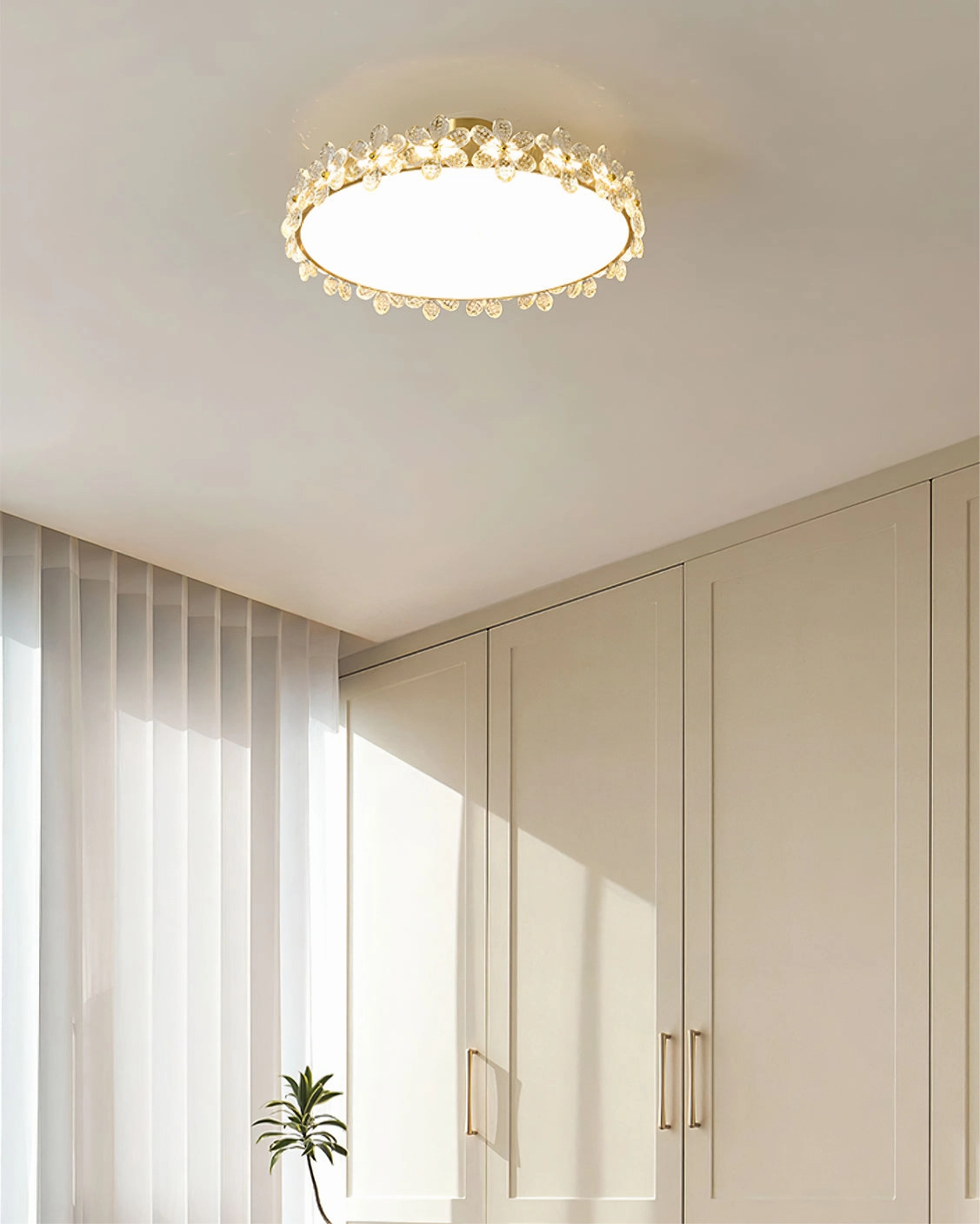 Petal Crystal Ceiling Lamp