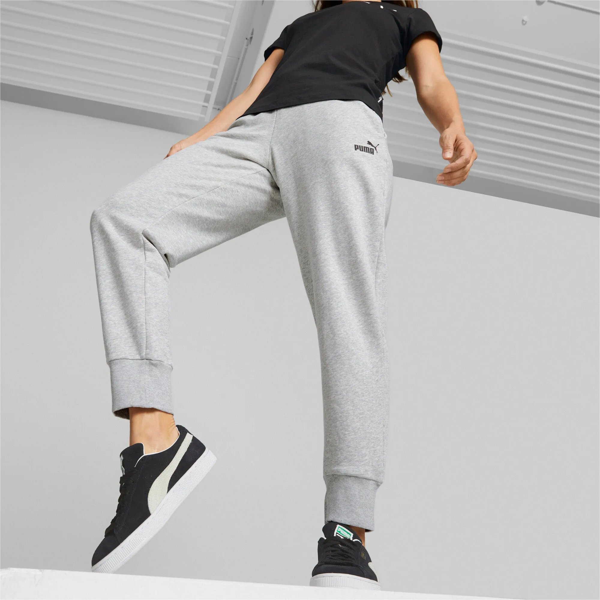 PUMA Women's Essentials Sweatpants