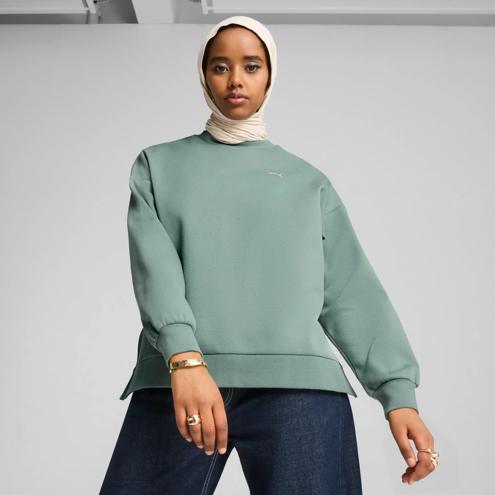 PUMA Women's Wardrobe Essentials Oversized Crew Sweatshirt
