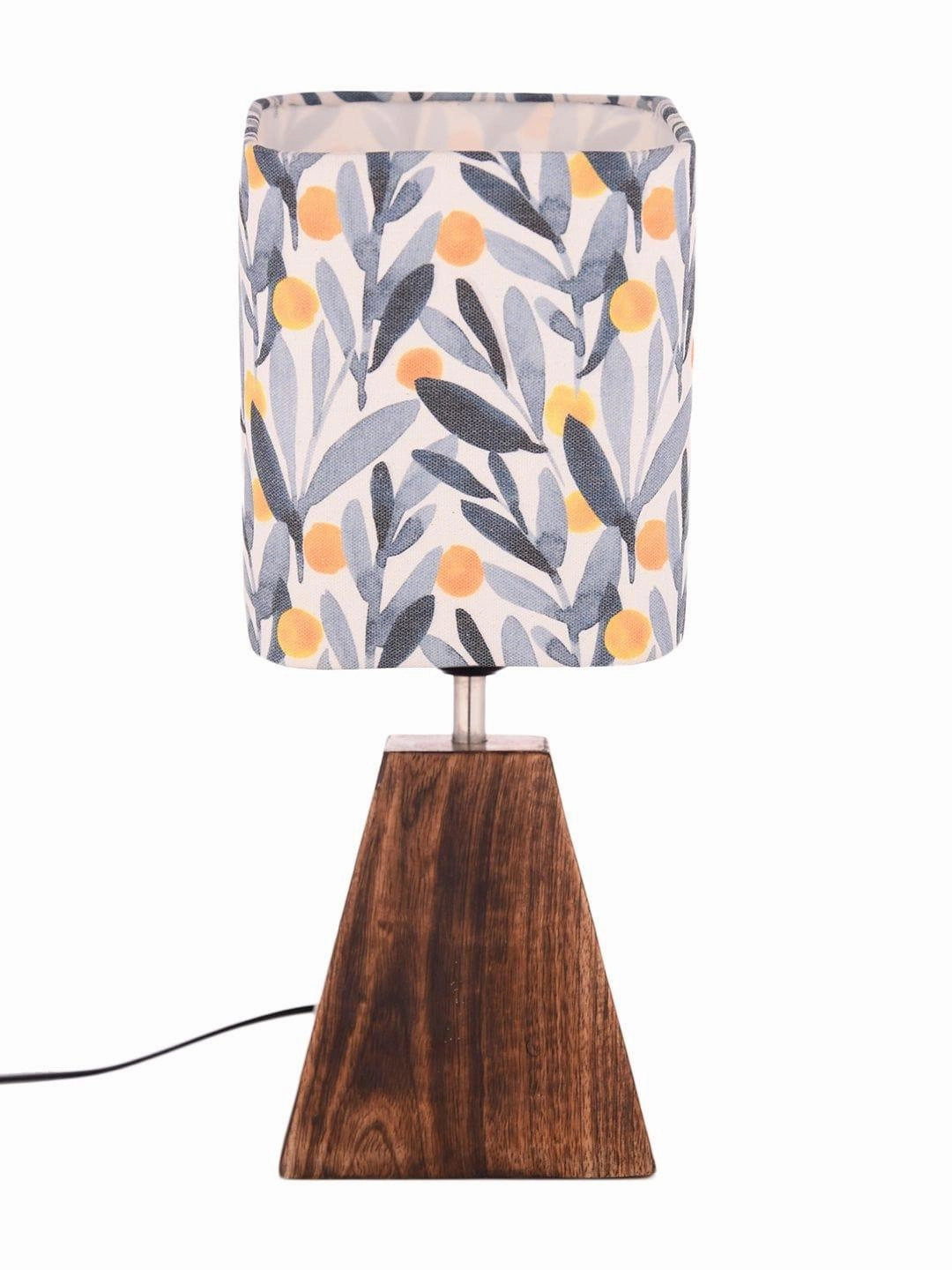 Pyramid Leafy Print Lamp