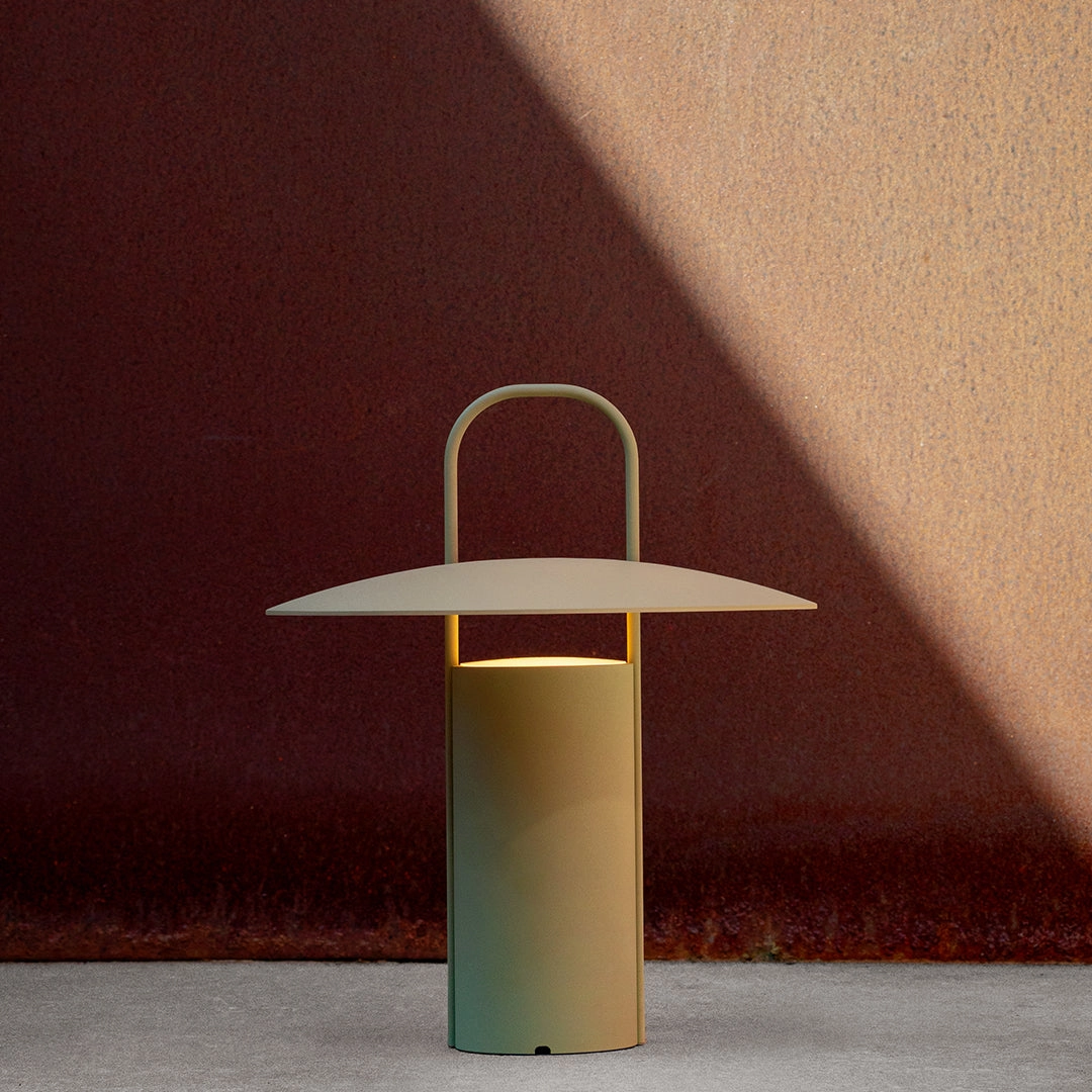 Ray Portable Table Lamp
