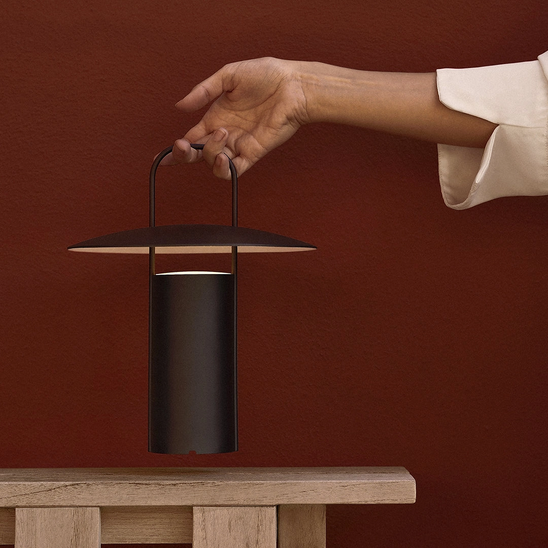 Ray Portable Table Lamp