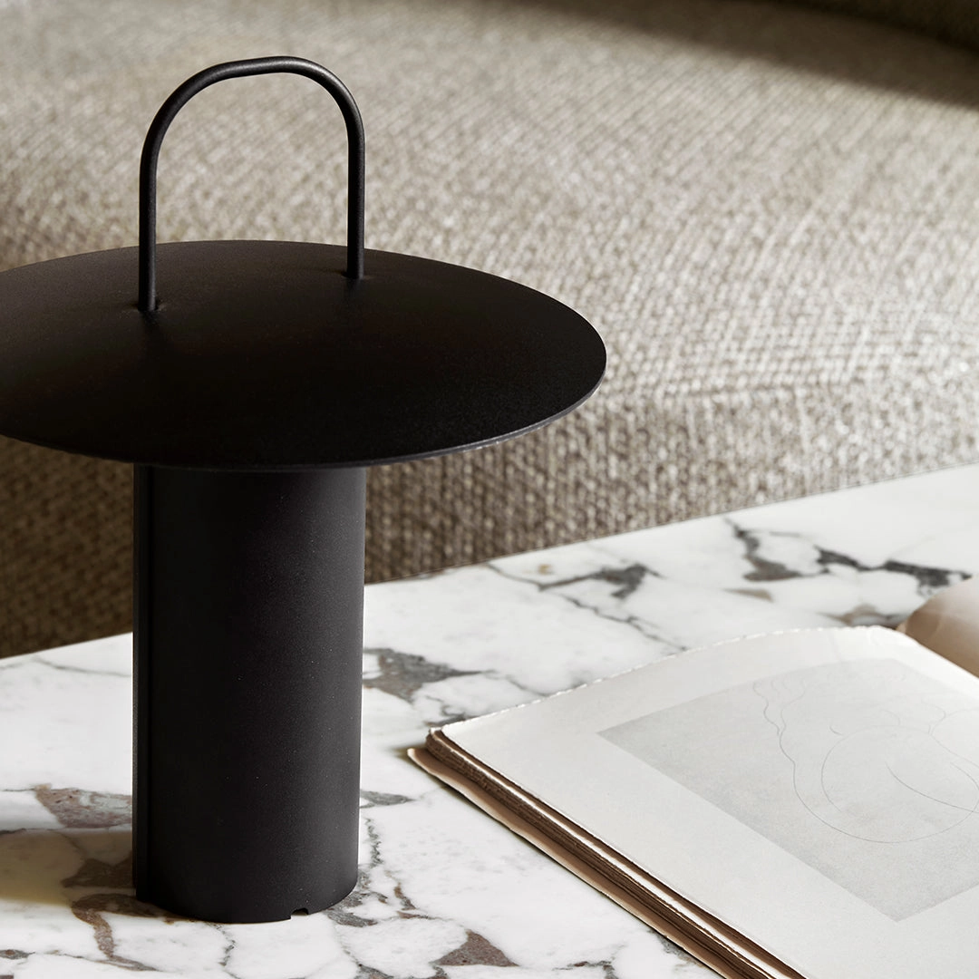 Ray Portable Table Lamp