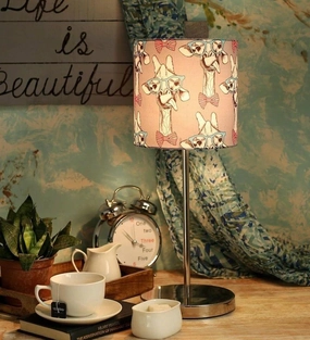 Teasing Giraffe Lamp decorative ceiling fixture
