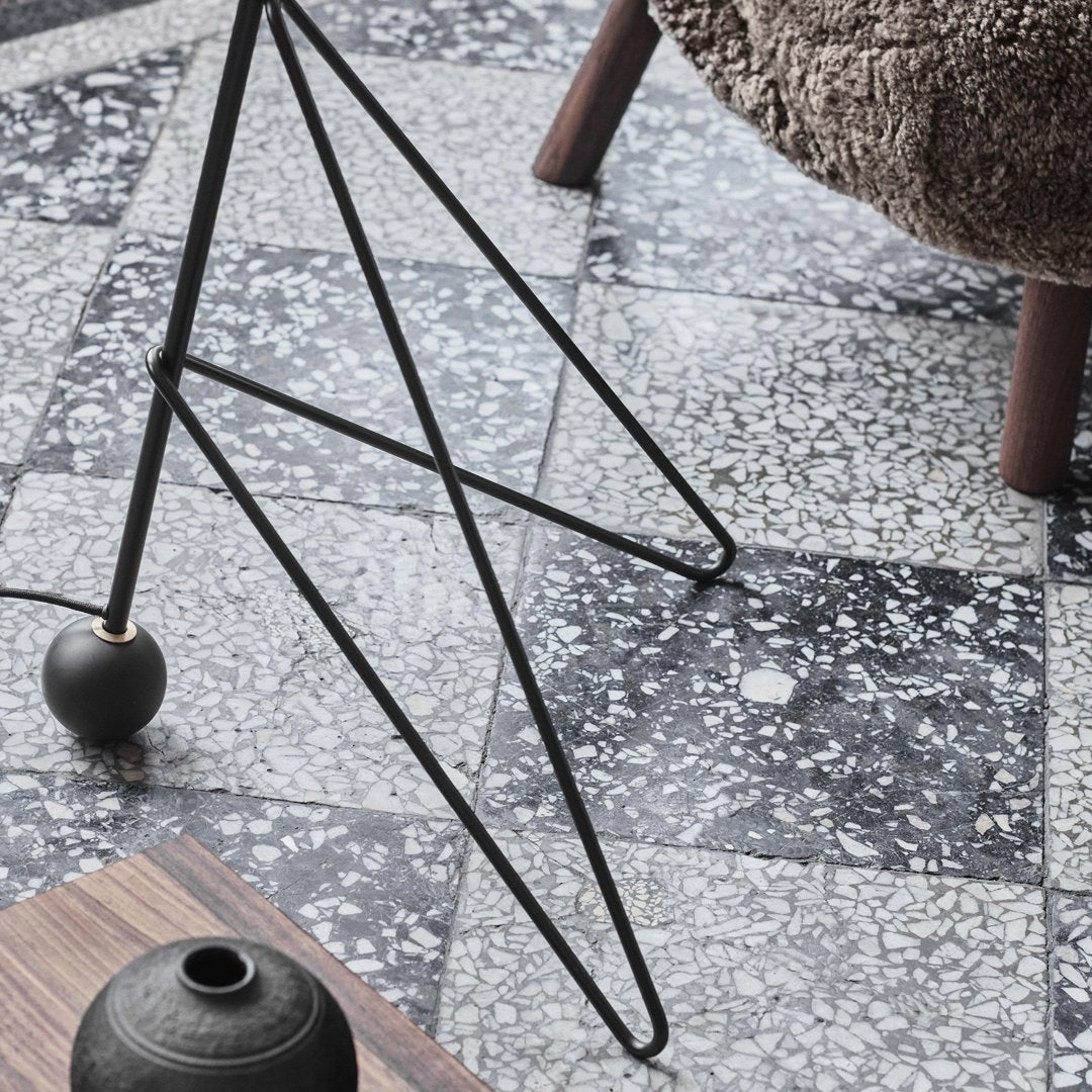 Tripod HM8 Floor Lamp