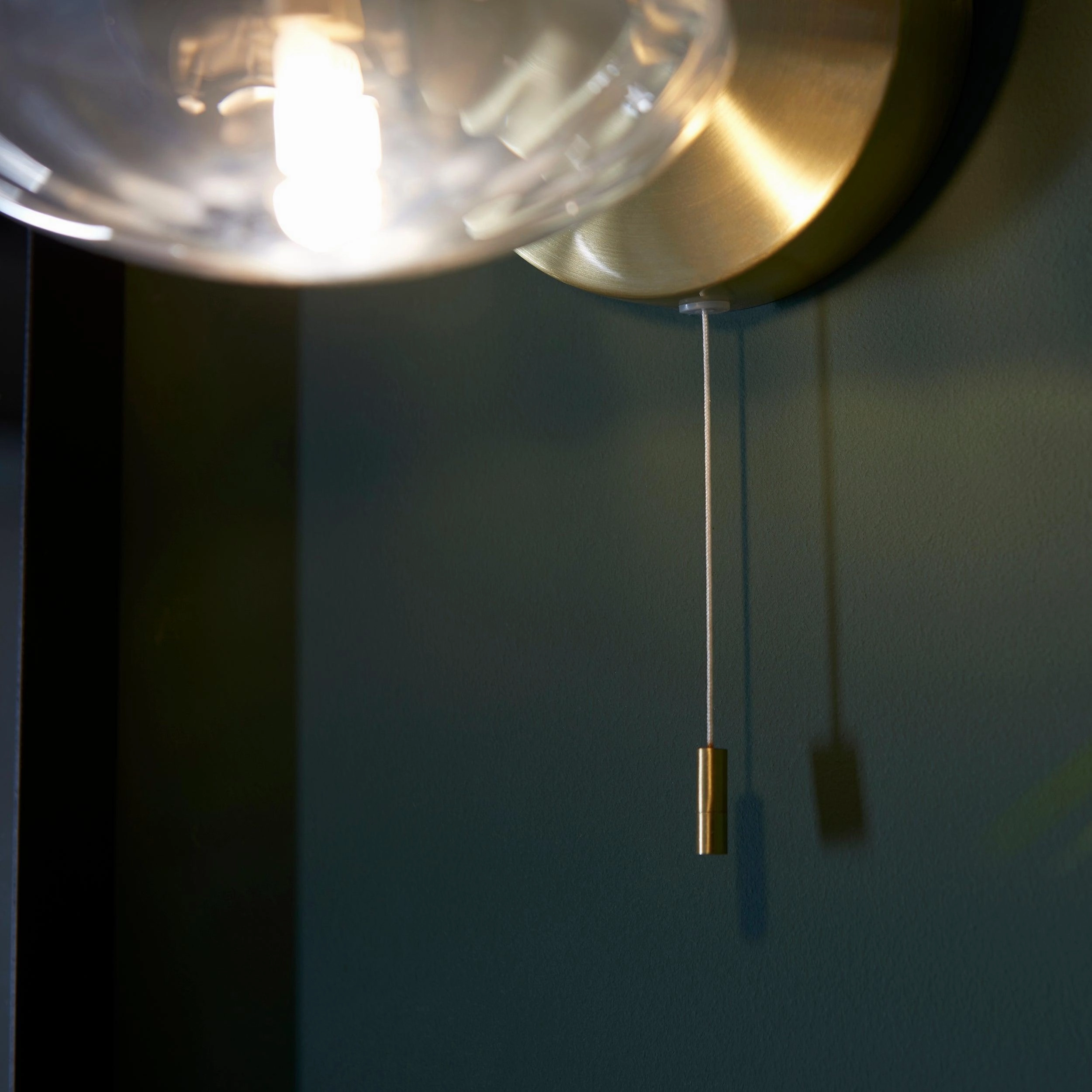 Trocadero Art Deco Brass Bathroom Wall Light - Glass Shade
