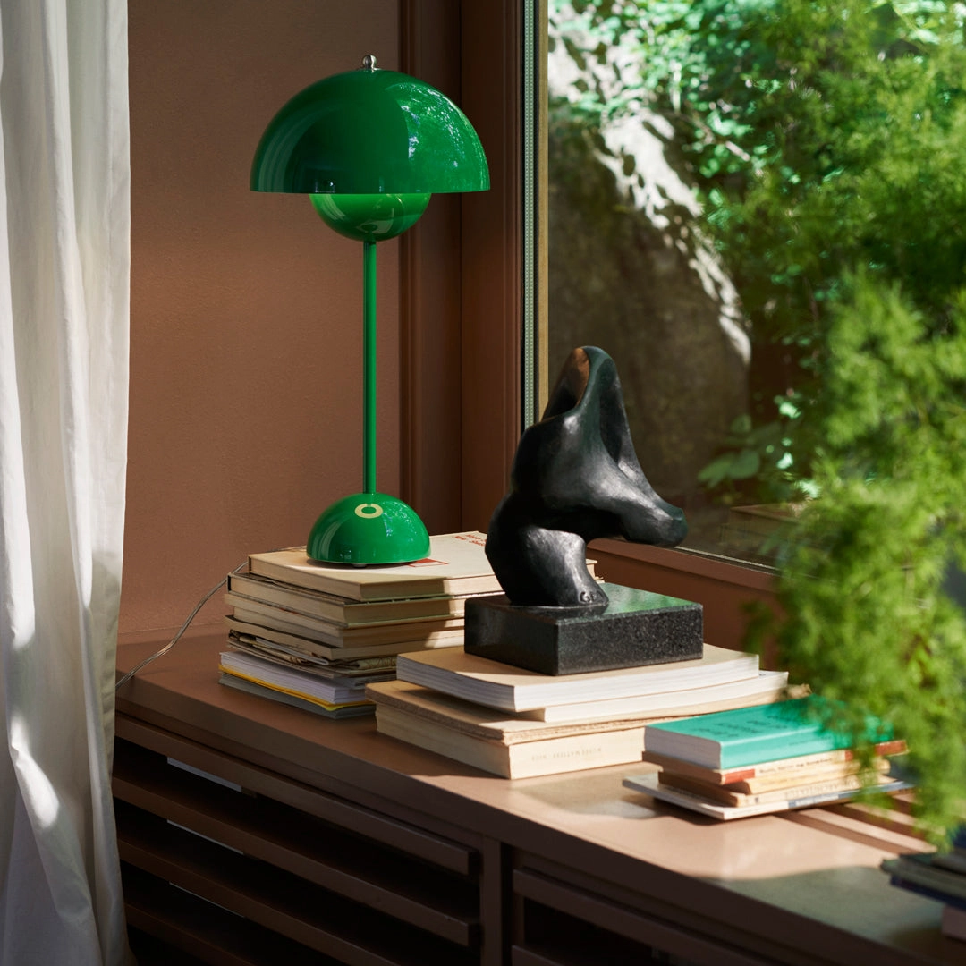 Verner Panton VP3 Flowerpot Table Lamp