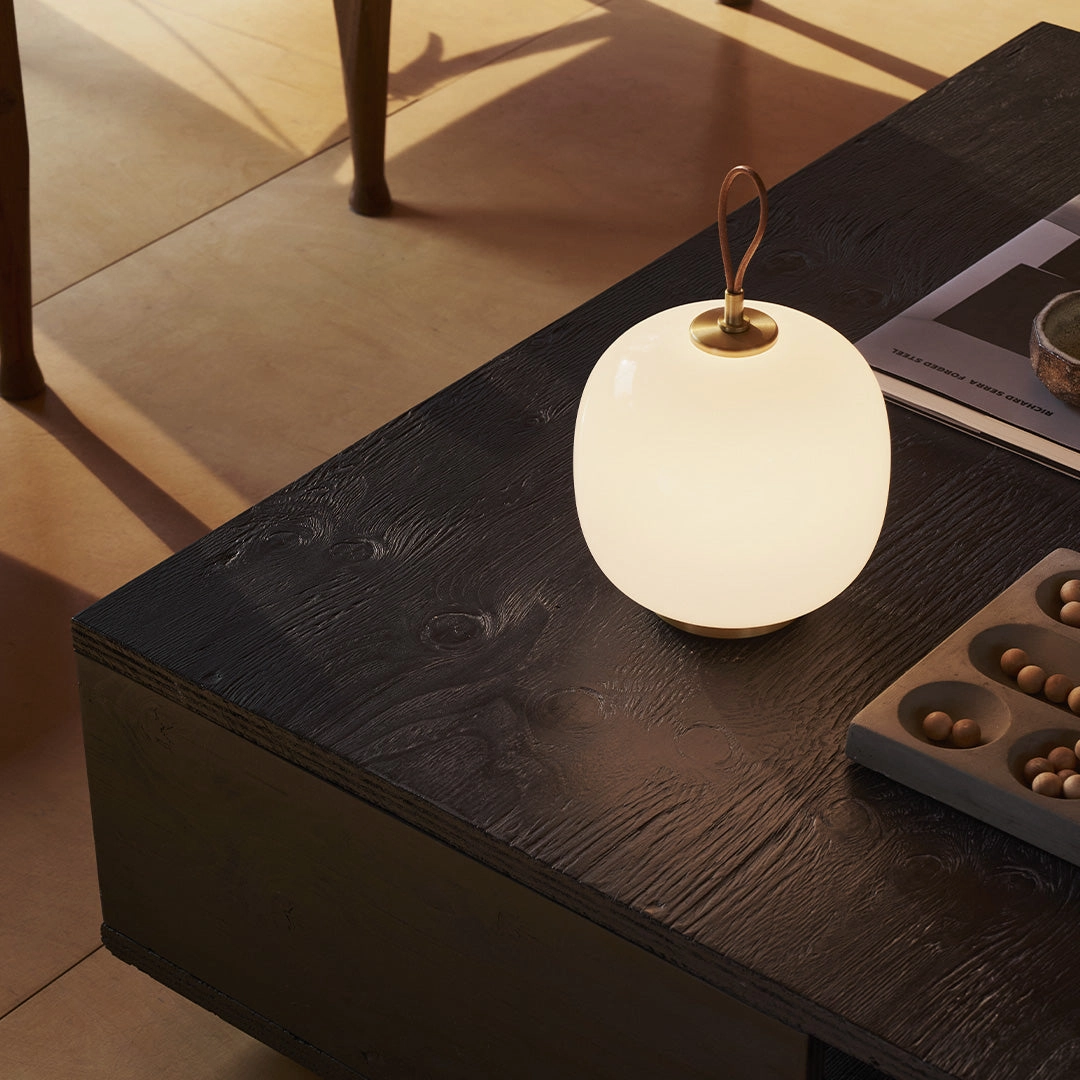 VL45 Radiohus Portable Lamp