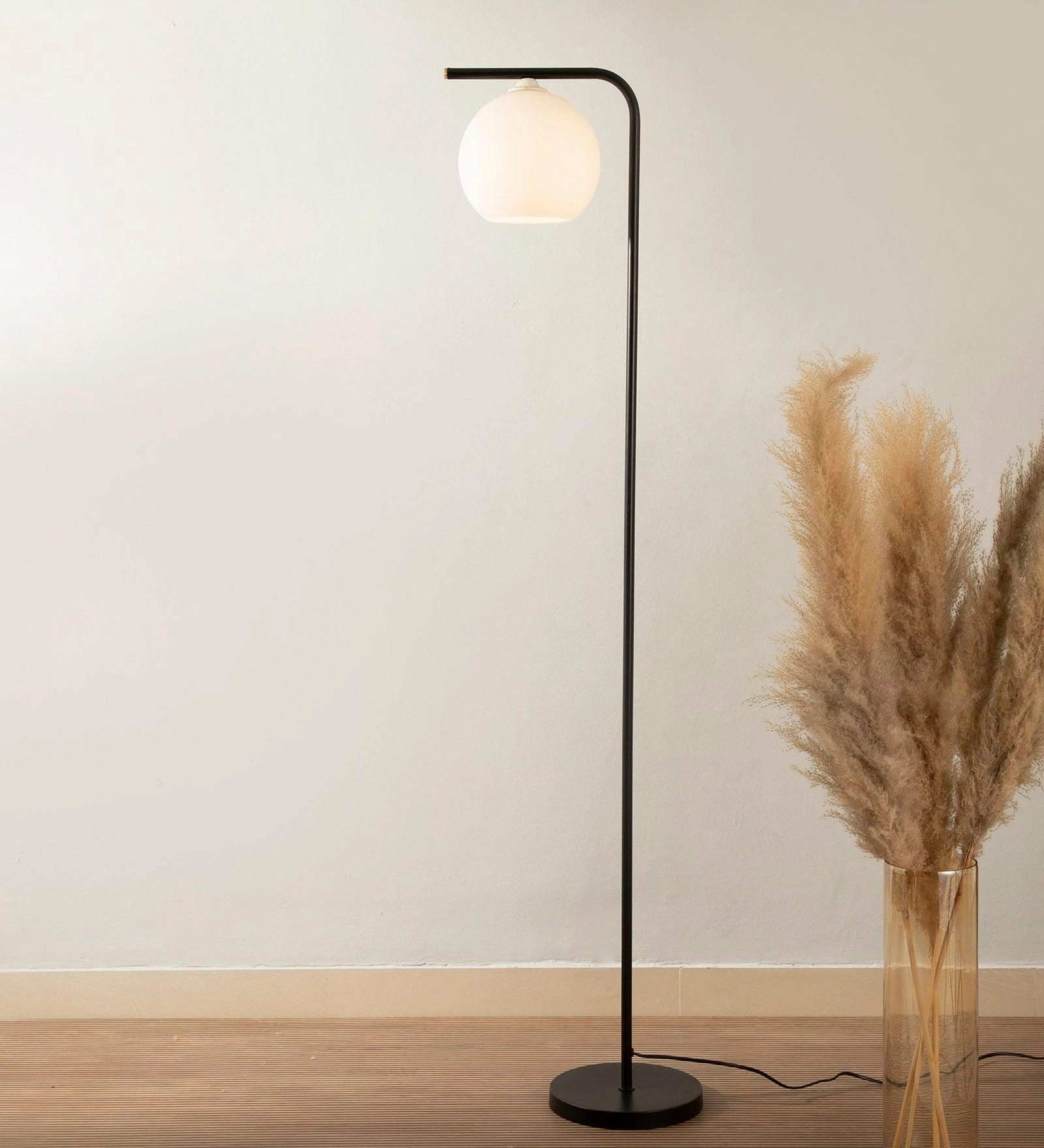 Walkford Floor Lamp